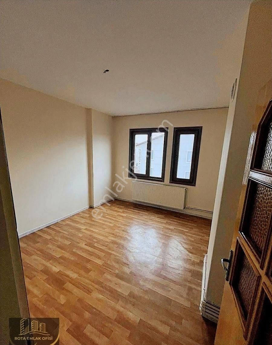 Merkezi Konumda Kiralık 3+1 Daire - Görsel 12