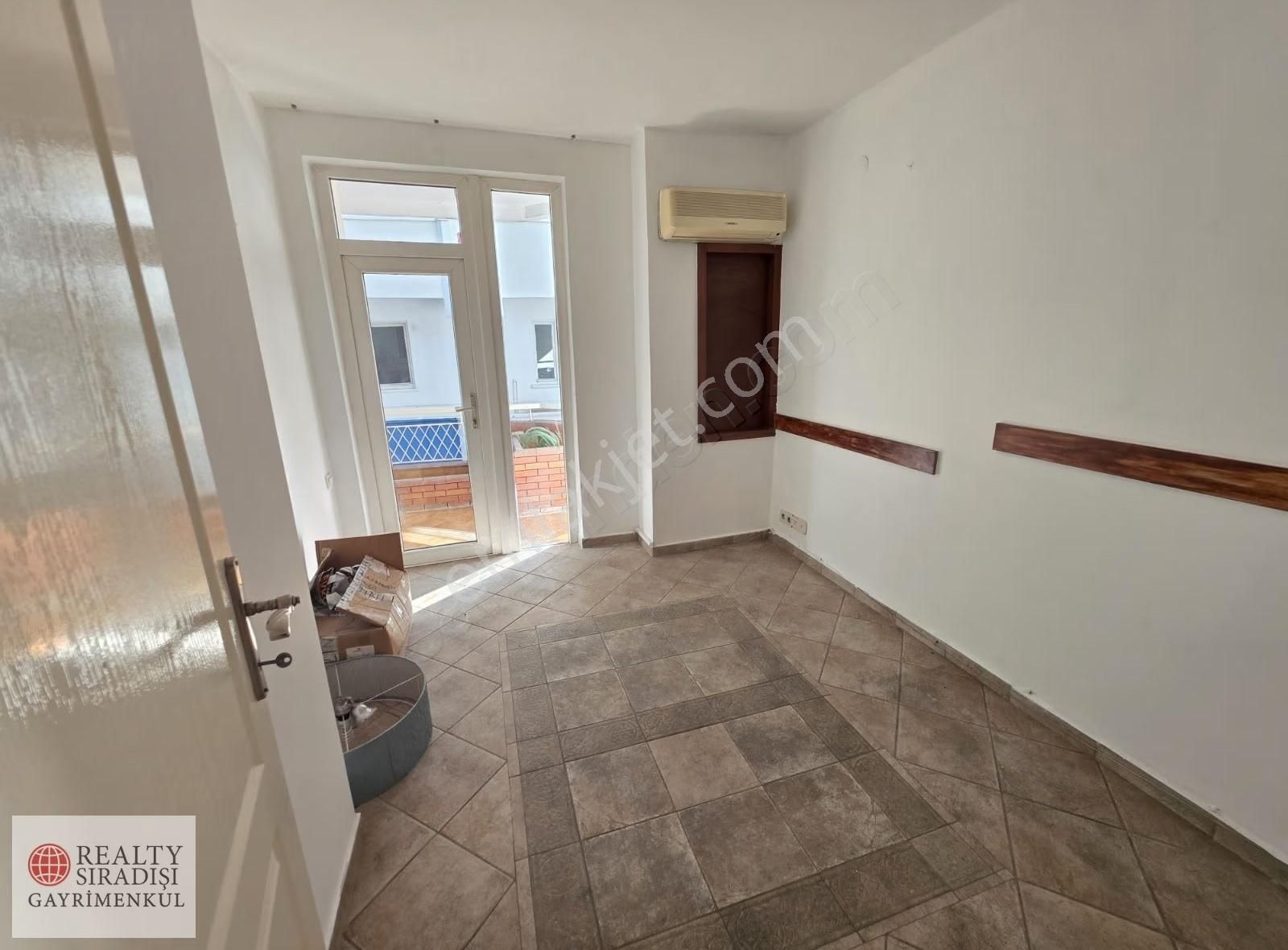 Güllük Cadde Üzeri 2+1 Kiralık Ofis - Görsel 16