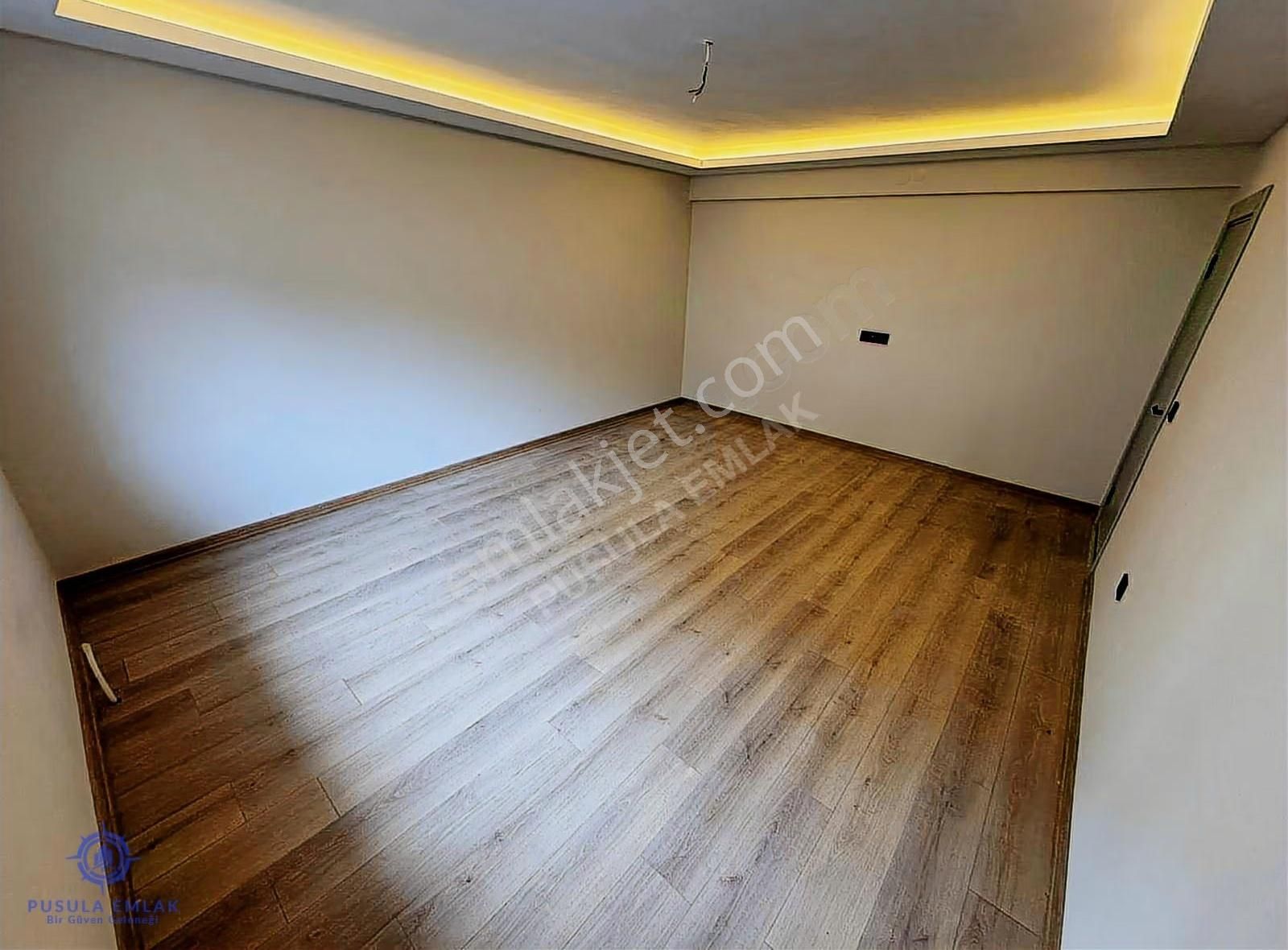 Ｐｕｓｕｌａ Ｅｍｌａｋ'ｄａｎ Protokole Yürüme Mesafesinde Sıfır 4+1 Daire - Görsel 19