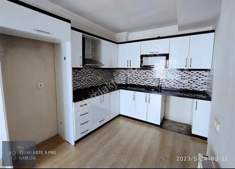 Akdeniz Yeni Mahallede Toraman Gayrimenkulden Kiralık Daire - Görsel 15