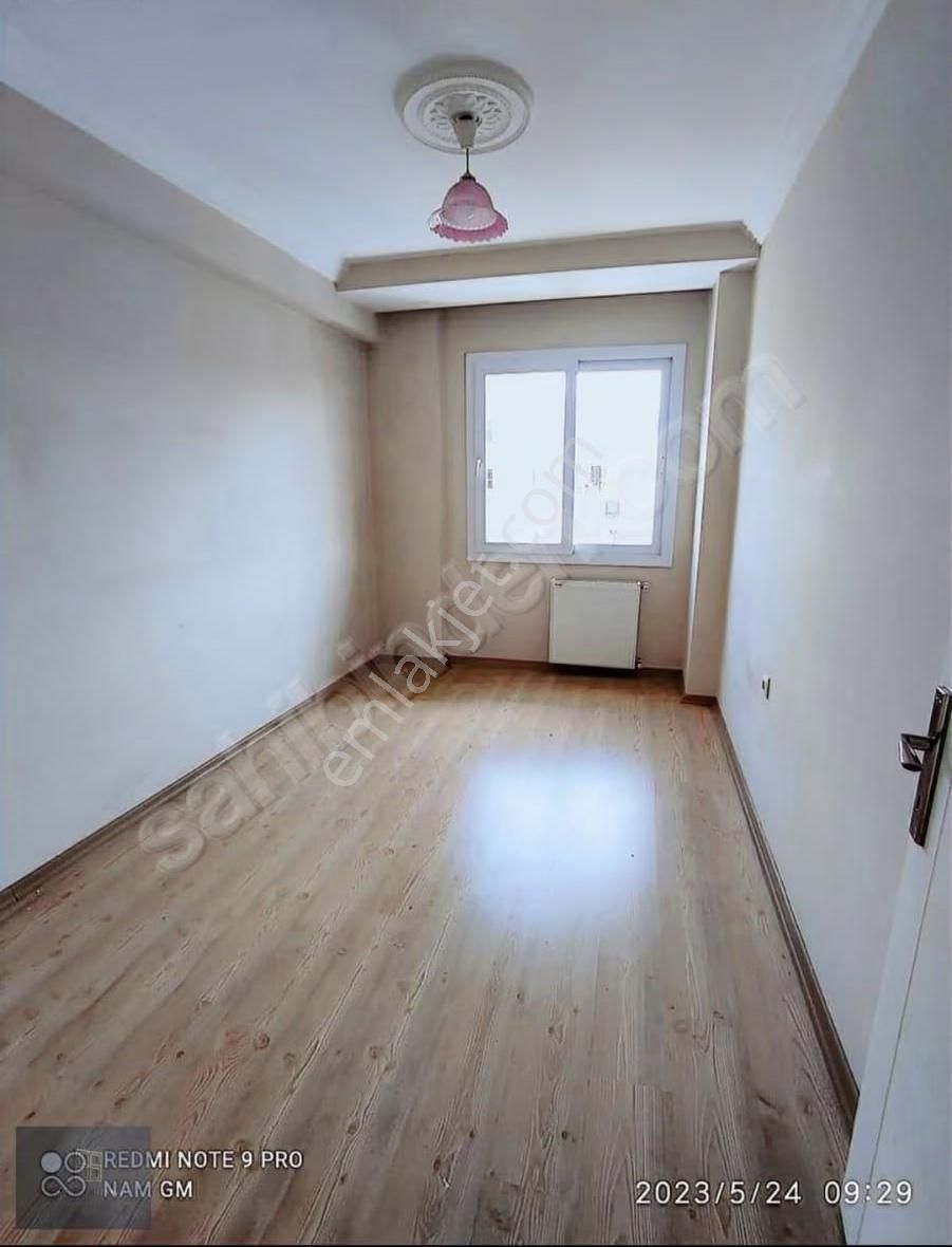 Akdeniz Yeni Mahallede Toraman Gayrimenkulden Kiralık Daire - Görsel 11