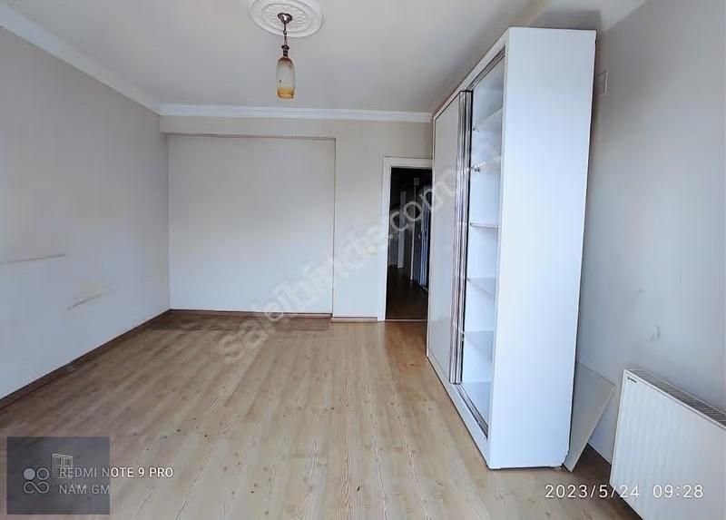 Akdeniz Yeni Mahallede Toraman Gayrimenkulden Kiralık Daire - Görsel 9