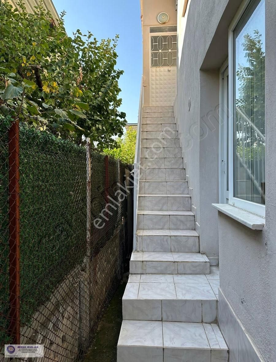 Bursa Gemlik Kurşunlu Satılık Müstakil 2,5 Katlı Ev Denize 150m - Görsel 2