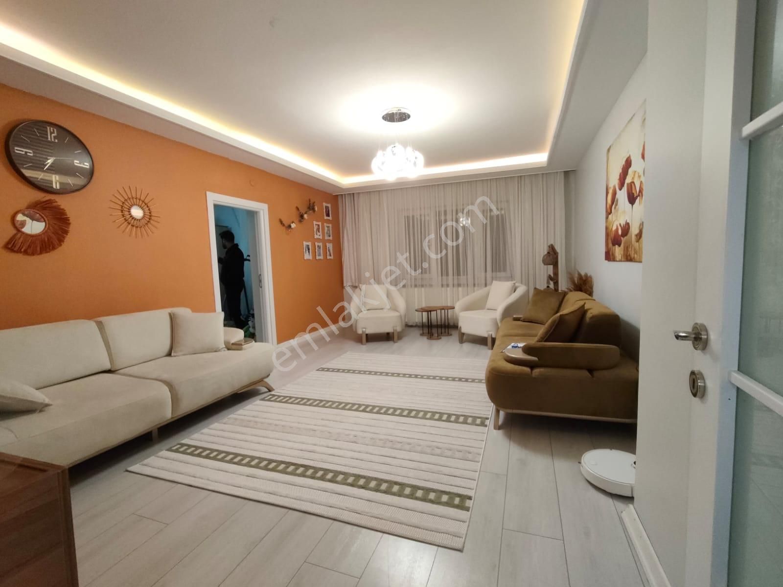 Yılmaz Gayrimenkul Den Tandoğan Mah 3+1 Katta Lüx Yapılı 140m2 Ön Cephe 3.980 Pazarlıklı Kupondaire - Görsel 14