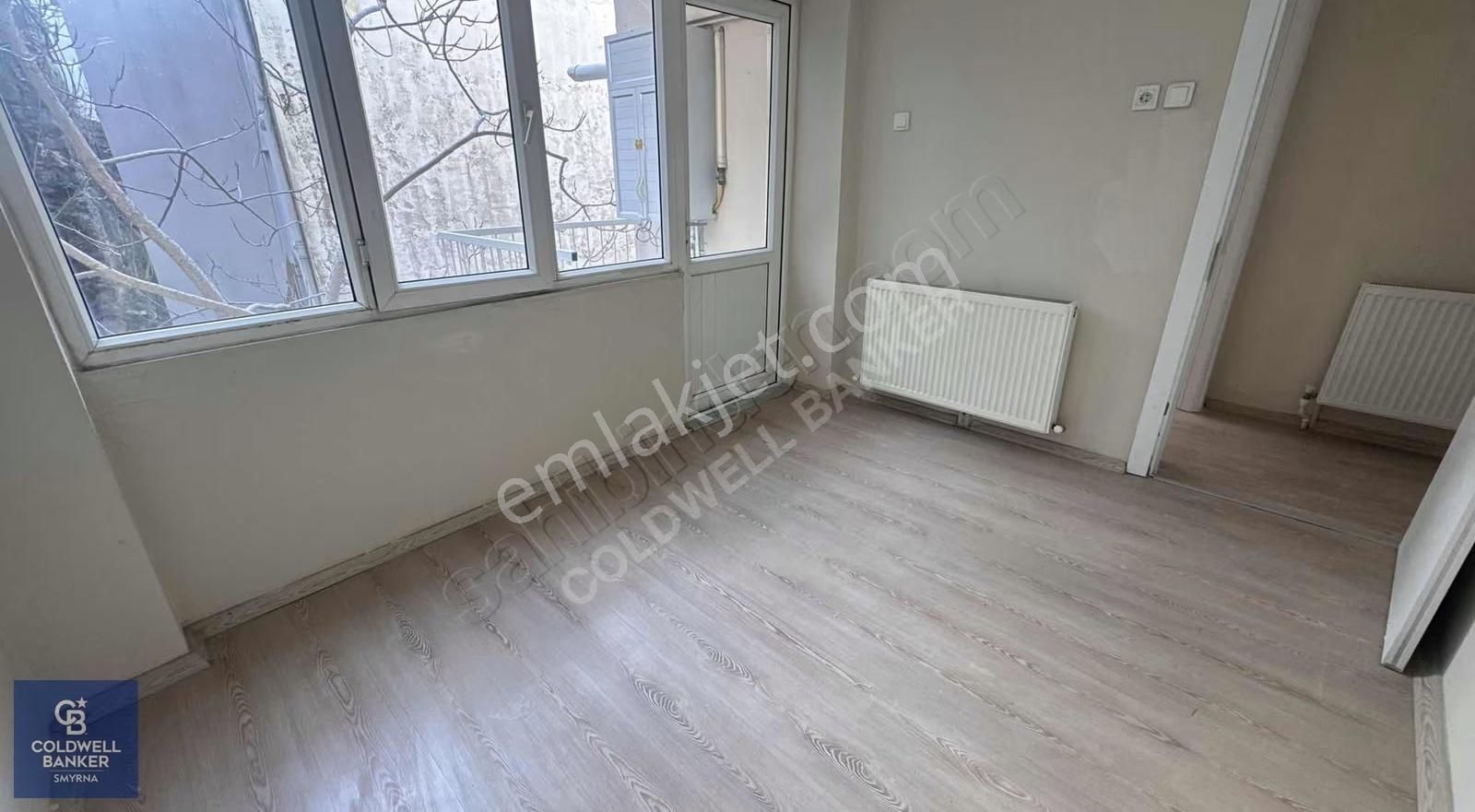 Küçükyalıda Tadilatlı Doğalgazlı 3+1 Daire - Görsel 24