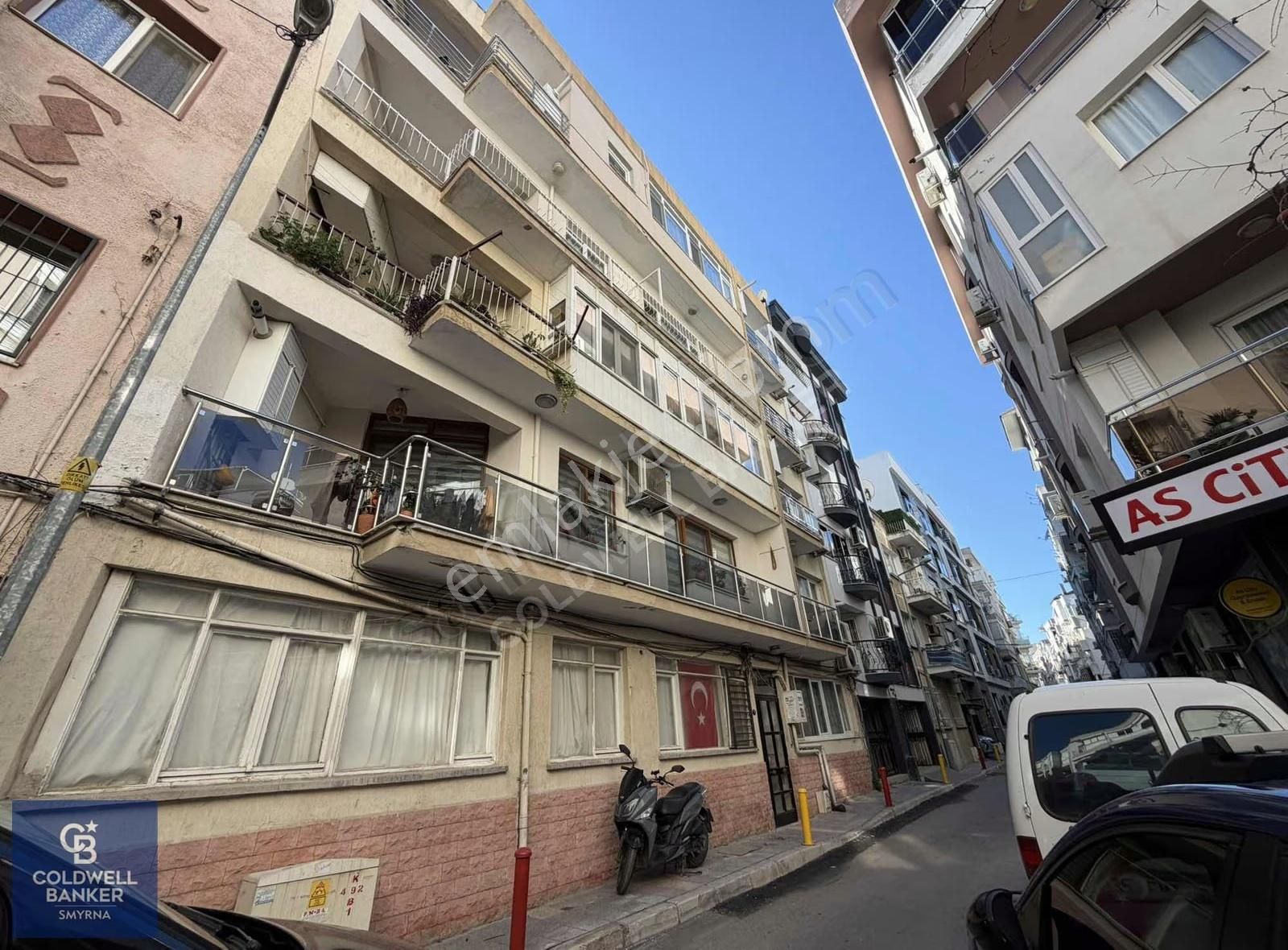 Güzelyalı Parkına 1 Dakika Komple Yenilenmiş Masrafsız 3+1 - Görsel 28