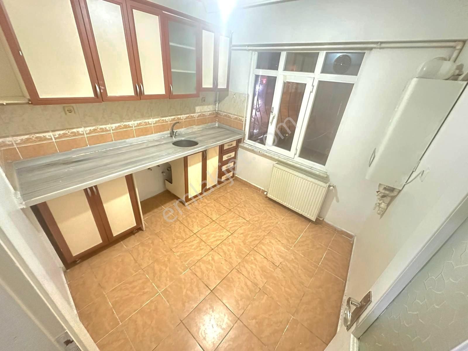 Pusula İnş.tan Esentepe Mah Cadeye Yakın 1+1 75m2 Yuksek Giriş K - Görsel 4