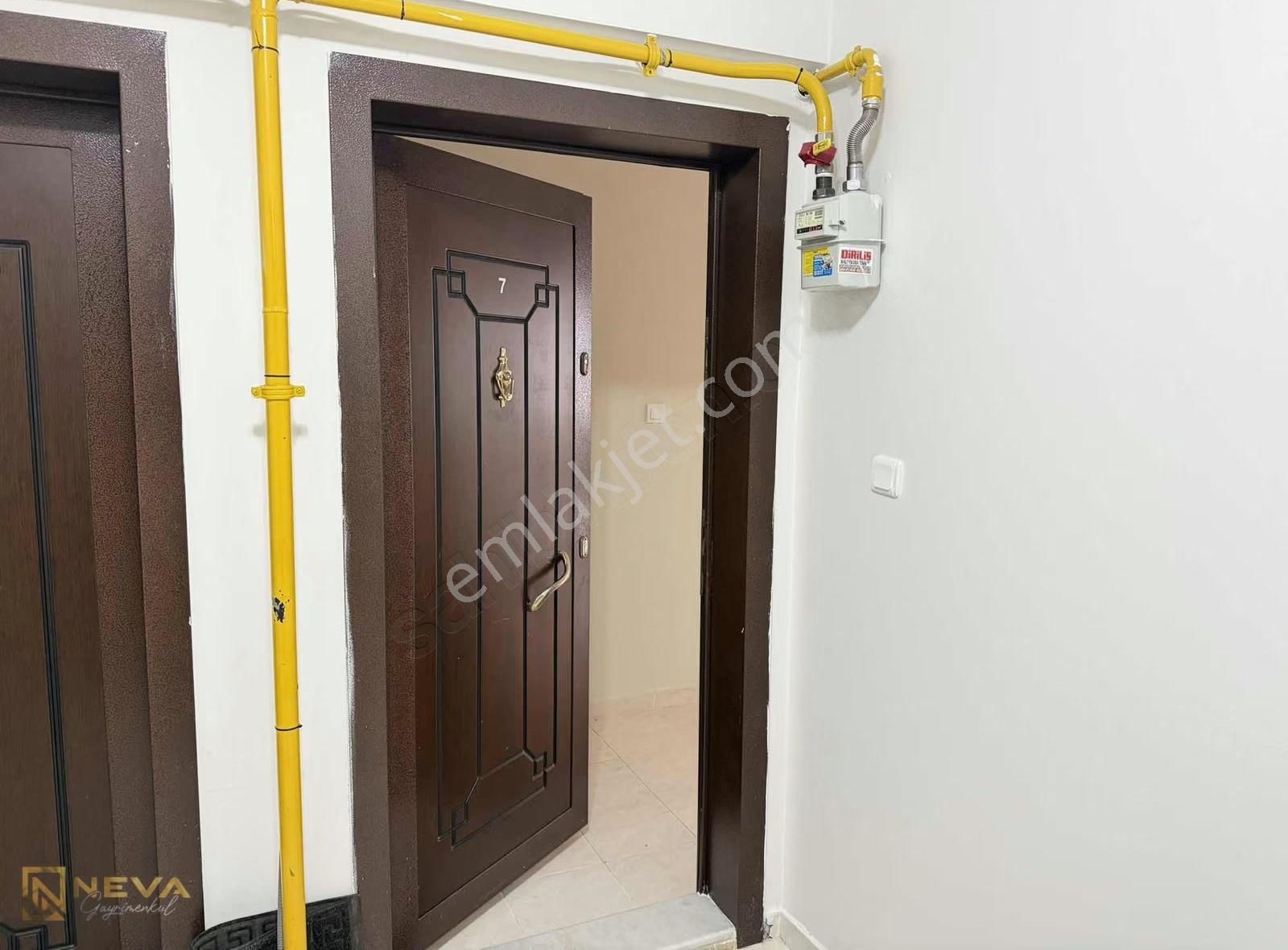 15 Temmuz Camili Mahallesinde Kiralık 3+1 135 M2 Arakat Daire. - Görsel 12