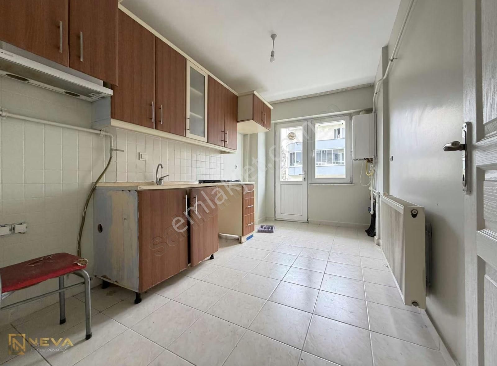 15 Temmuz Camili Mahallesinde Satılık 3+1 135 M2 Arakat Daire. - Görsel 6