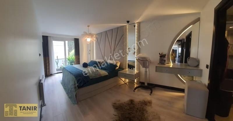 Bahçeşehir Gölet Manzaralı Full Tadilatlı 3+1 Satılık Köşe Daire - Görsel 22