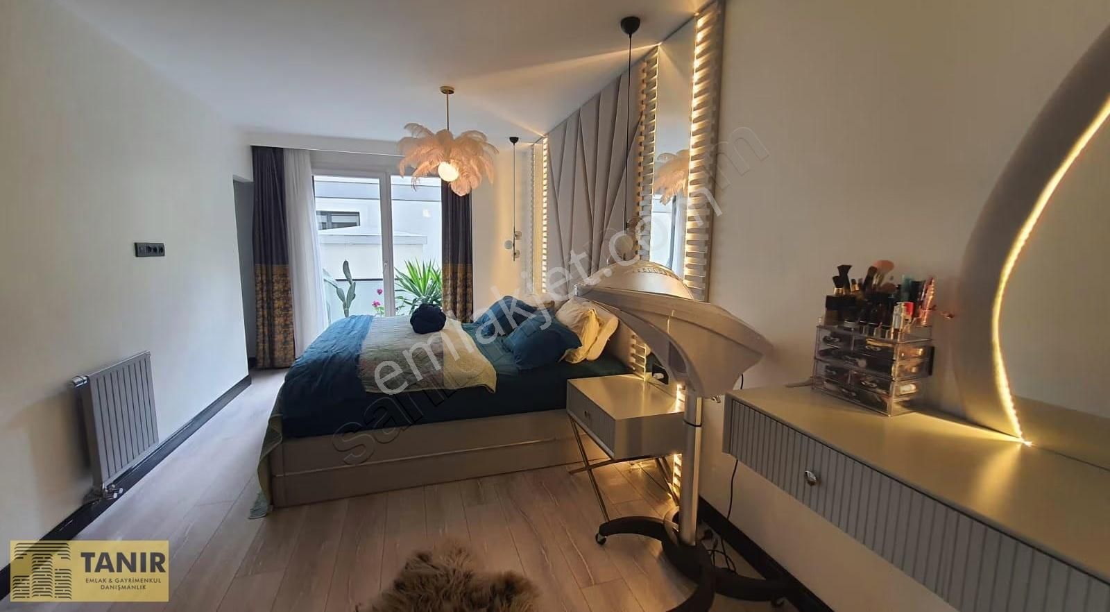 Bahçeşehir Gölet Manzaralı Full Tadilatlı 3+1 Satılık Köşe Daire - Görsel 33