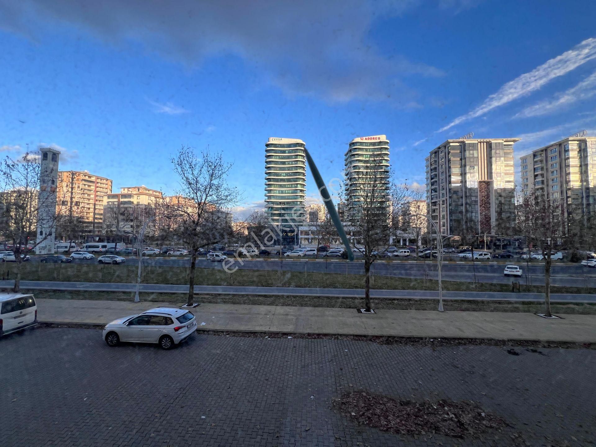 Makro Life Gayimenkul'den 75'te 3+1 Büyüklüğünde Satılık 2+1 Fırsat Daire - Görsel 2