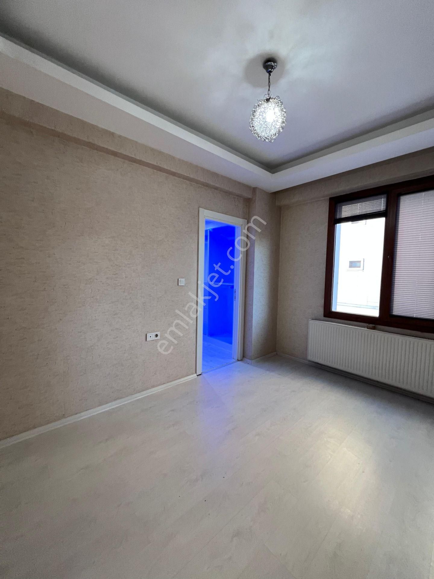 Makro Life Gayimenkul'den 75'te 3+1 Büyüklüğünde Satılık 2+1 Fırsat Daire - Görsel 5