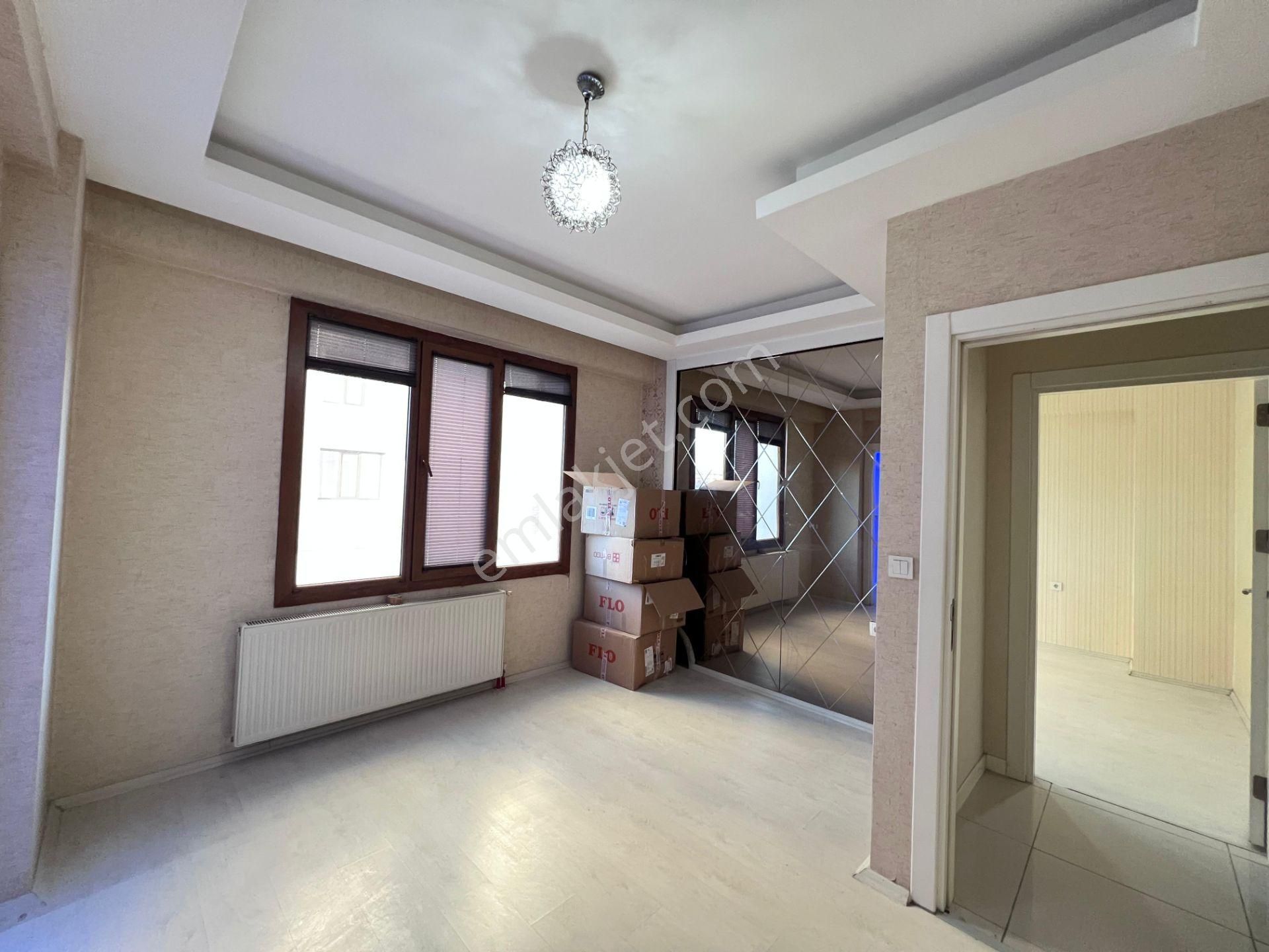 Makro Life Gayimenkul'den 75'te 3+1 Büyüklüğünde Satılık 2+1 Fırsat Daire - Görsel 6