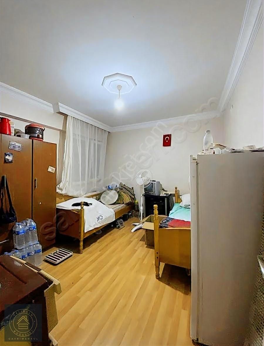 Tuhsavul Caddesinde Deniz Manzaralı 140 M2 3+1 - Görsel 4