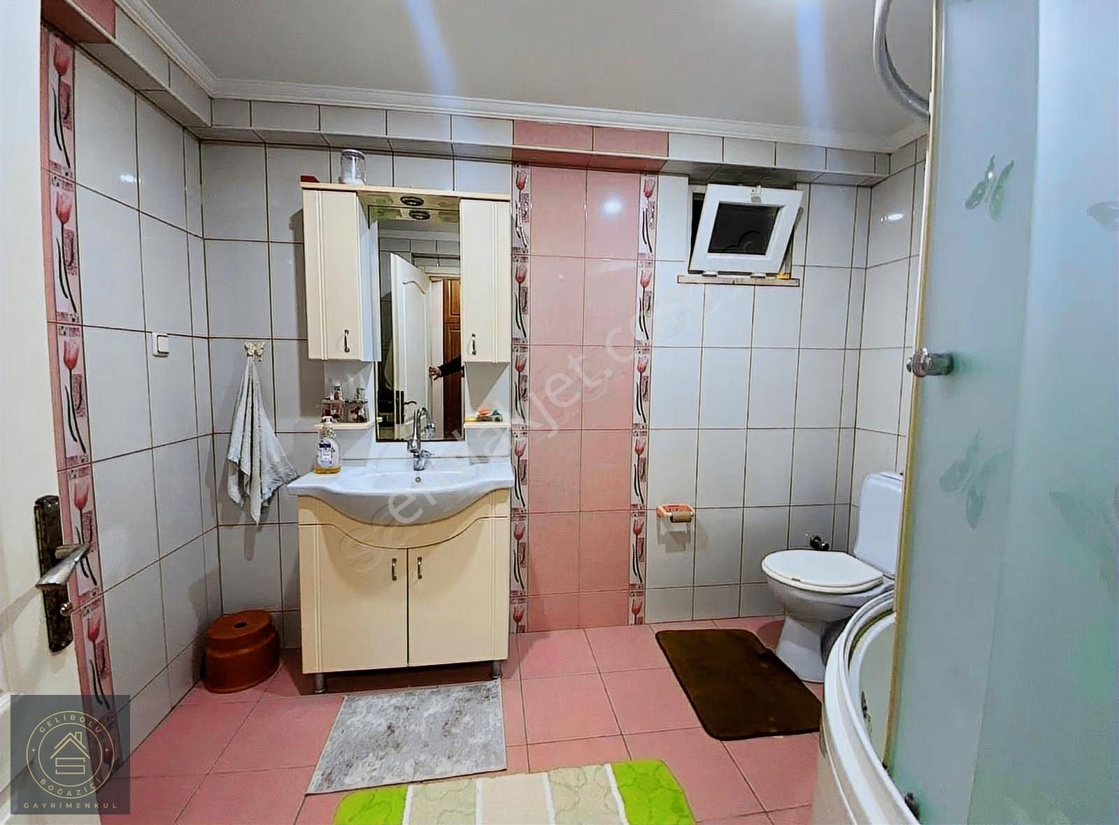 Tuhsavul Caddesinde Deniz Manzaralı 140 M2 3+1 - Görsel 22