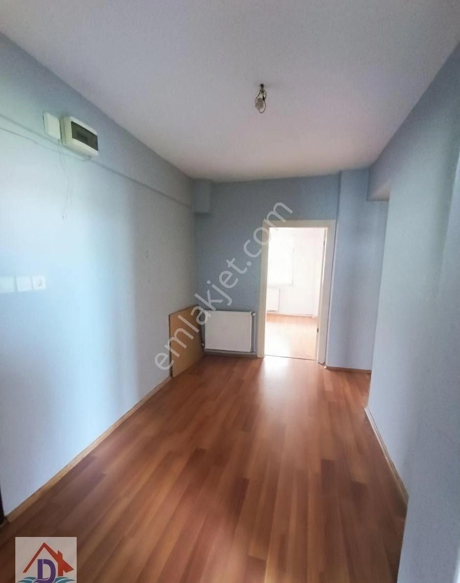 Üsk/yavuztürk Mah/2+1 Arakat Balkonlukiralık Daire - Görsel 4