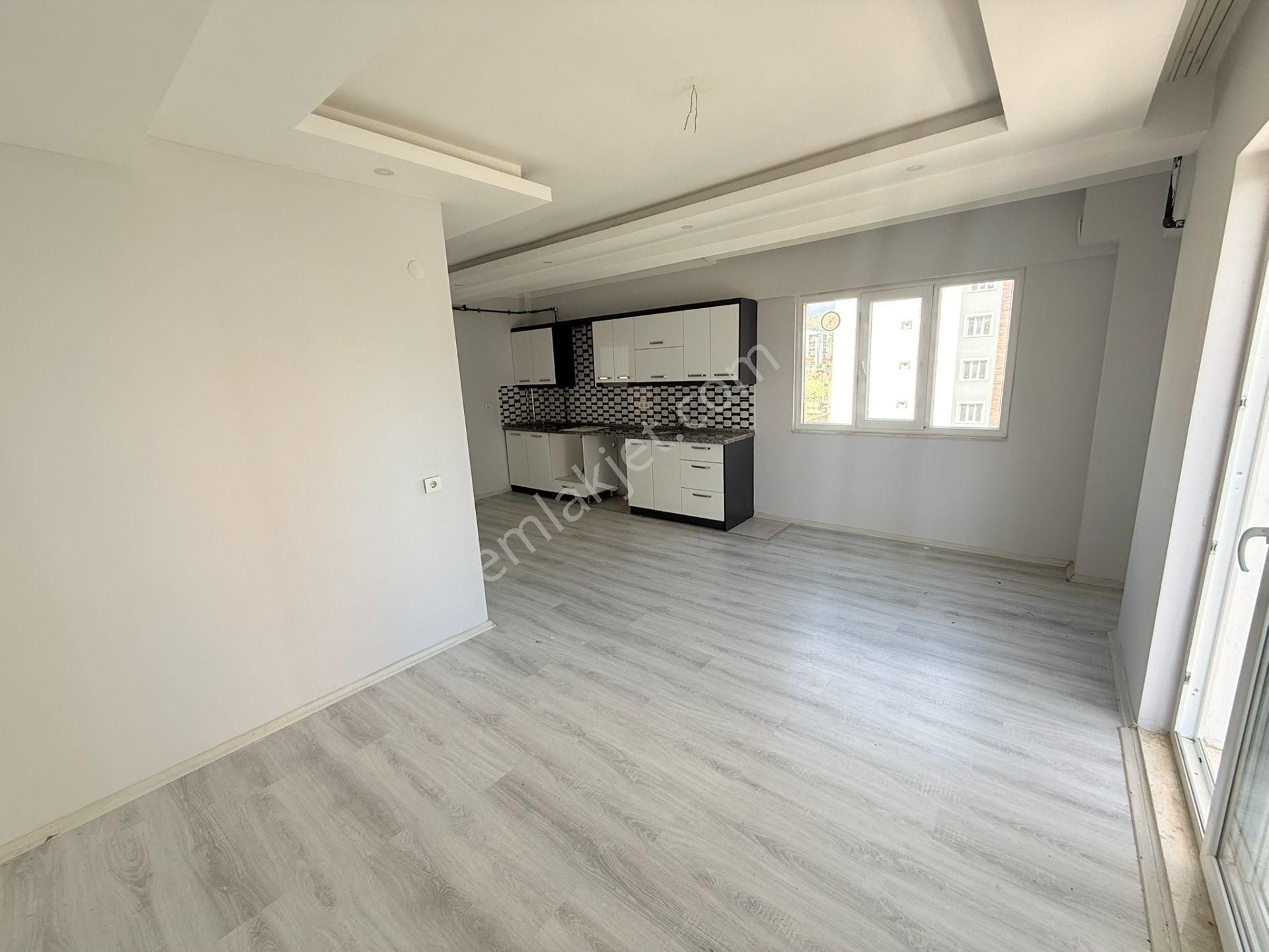 Lider'den Yeşil Mah. Hastane Karşısı Kiralık Doğalgazlı 2+1 Daire - Görsel 2