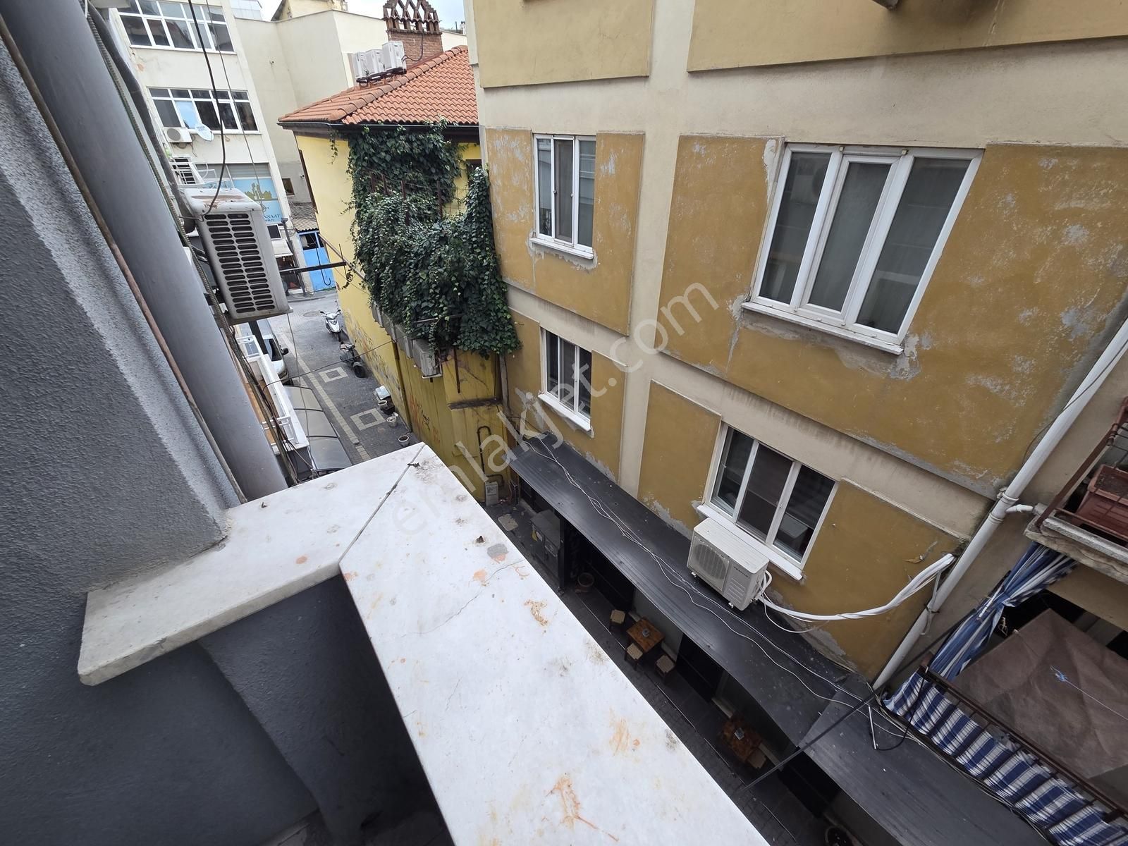 Mir'den Çarşı Merkezde 2+1 Arakat Kullanışlı Bakımlı Daire - Görsel 12