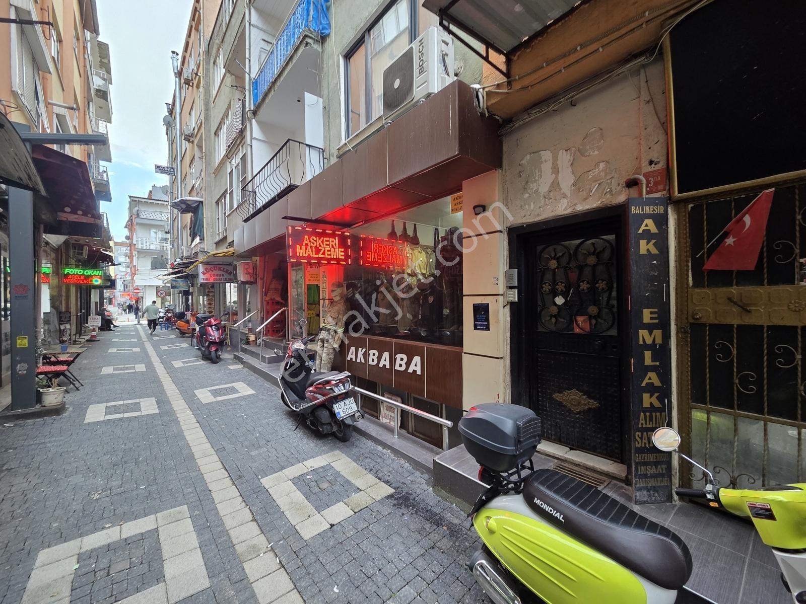 Mir'den Çarşı Merkezde 2+1 Arakat Kullanışlı Bakımlı Daire - Görsel 4