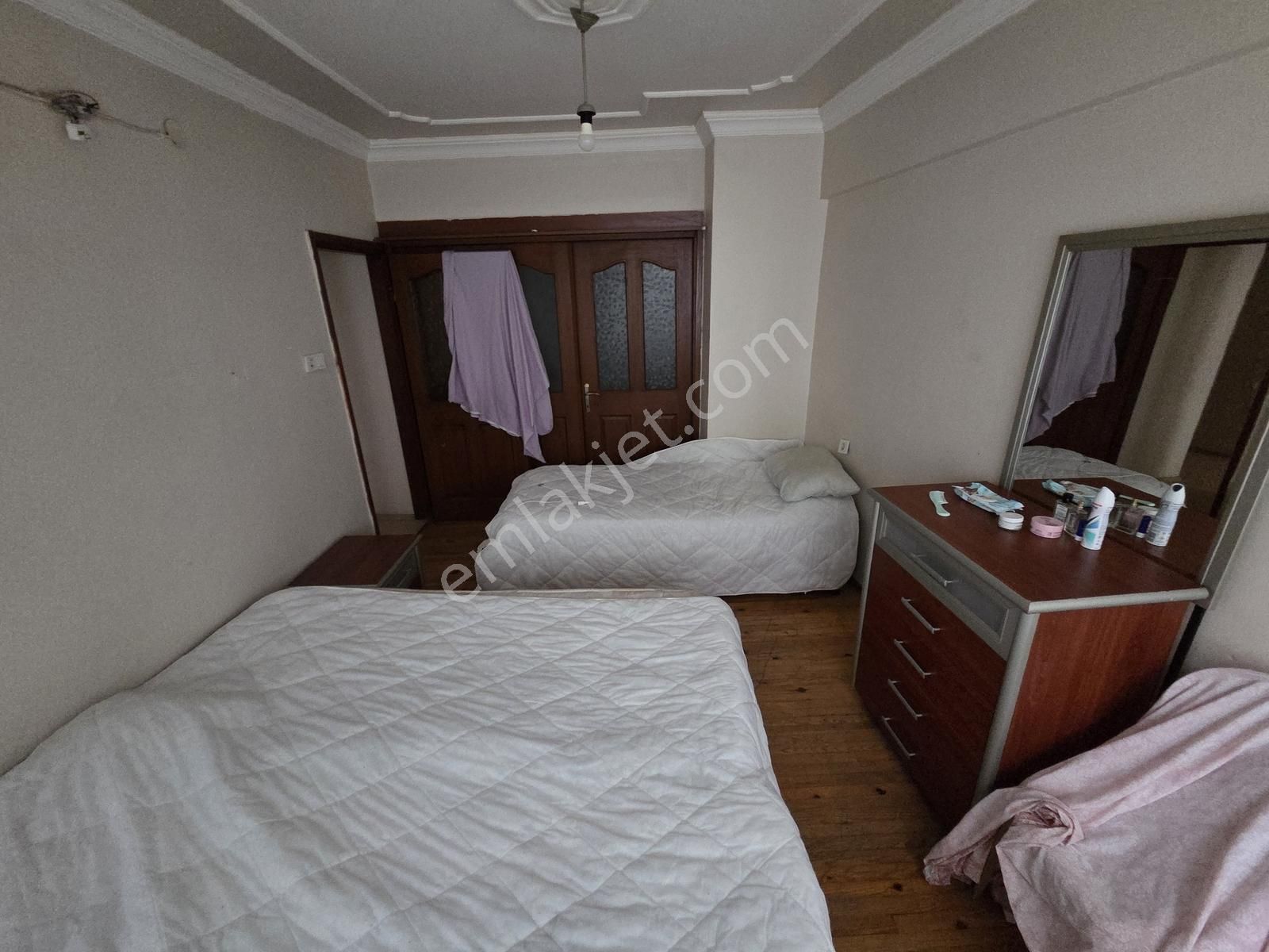 Mir'den Çarşı Merkezde 2+1 Arakat Kullanışlı Bakımlı Daire - Görsel 3
