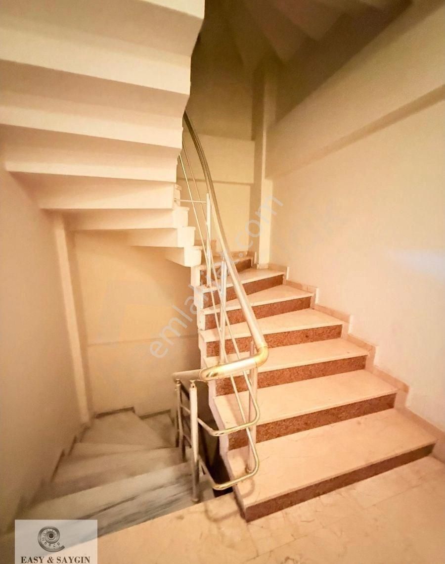 Gümüşpala Rafet Baba Sokakda Metrobüse 3 Dk Boş Satılık 2+1 Bahçe Katı - Görsel 20