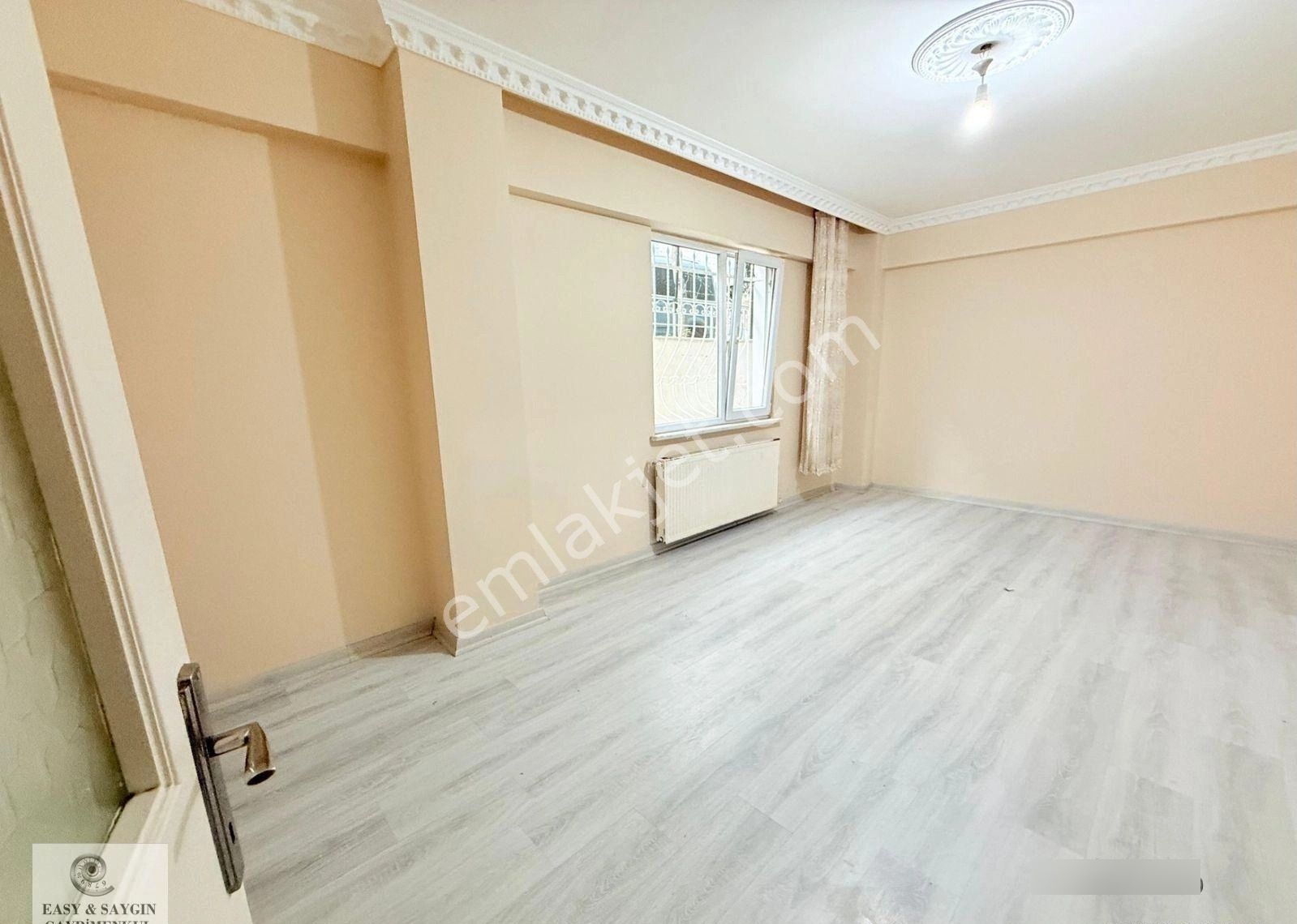 Gümüşpala Rafet Baba Sokakda Metrobüse 3 Dk Boş Satılık 2+1 Bahçe Katı - Görsel 4