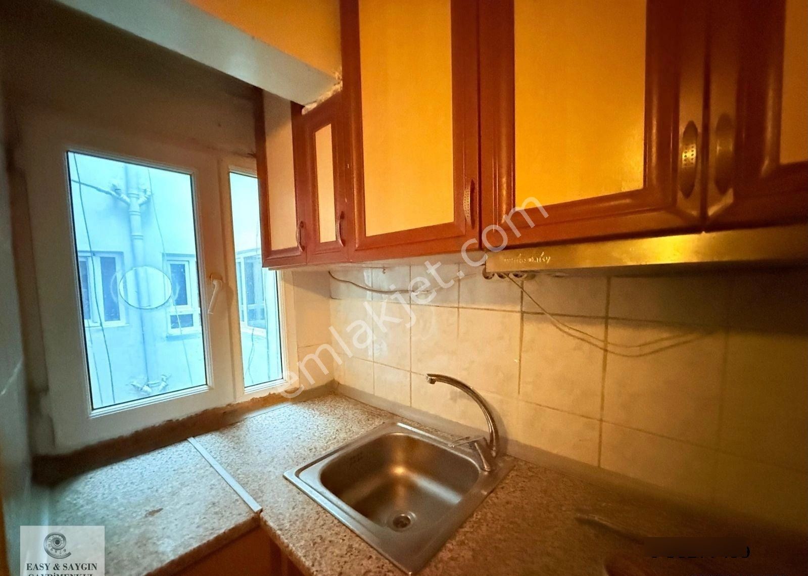 Cihangir Çukurcuma Da Kiralık 2+1 Balkonlu Daire Boş ***aydınlık - Görsel 5