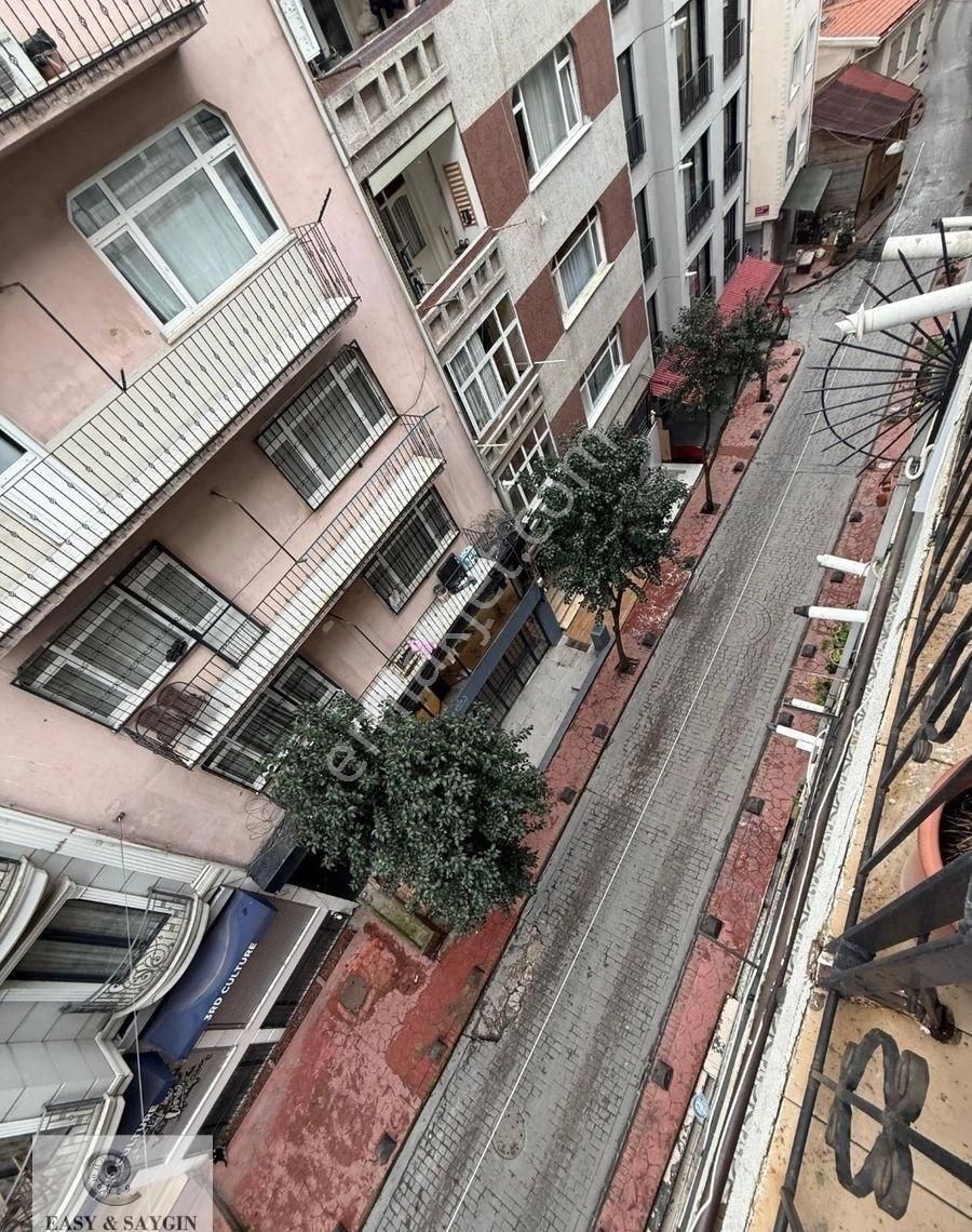 Cihangir Çukurcuma Da Kiralık 2+1 Balkonlu Daire Boş ***aydınlık - Görsel 15