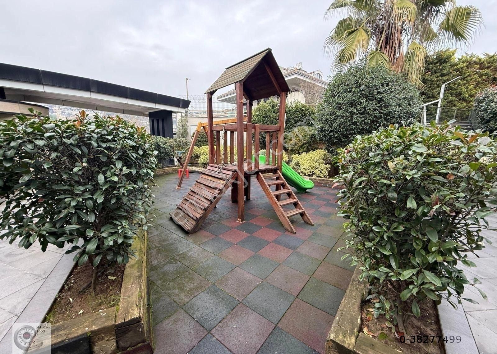 Erguvan Konaklarında 4+1 Satılık Çift Teraslı Havuzlu Villa - Görsel 18