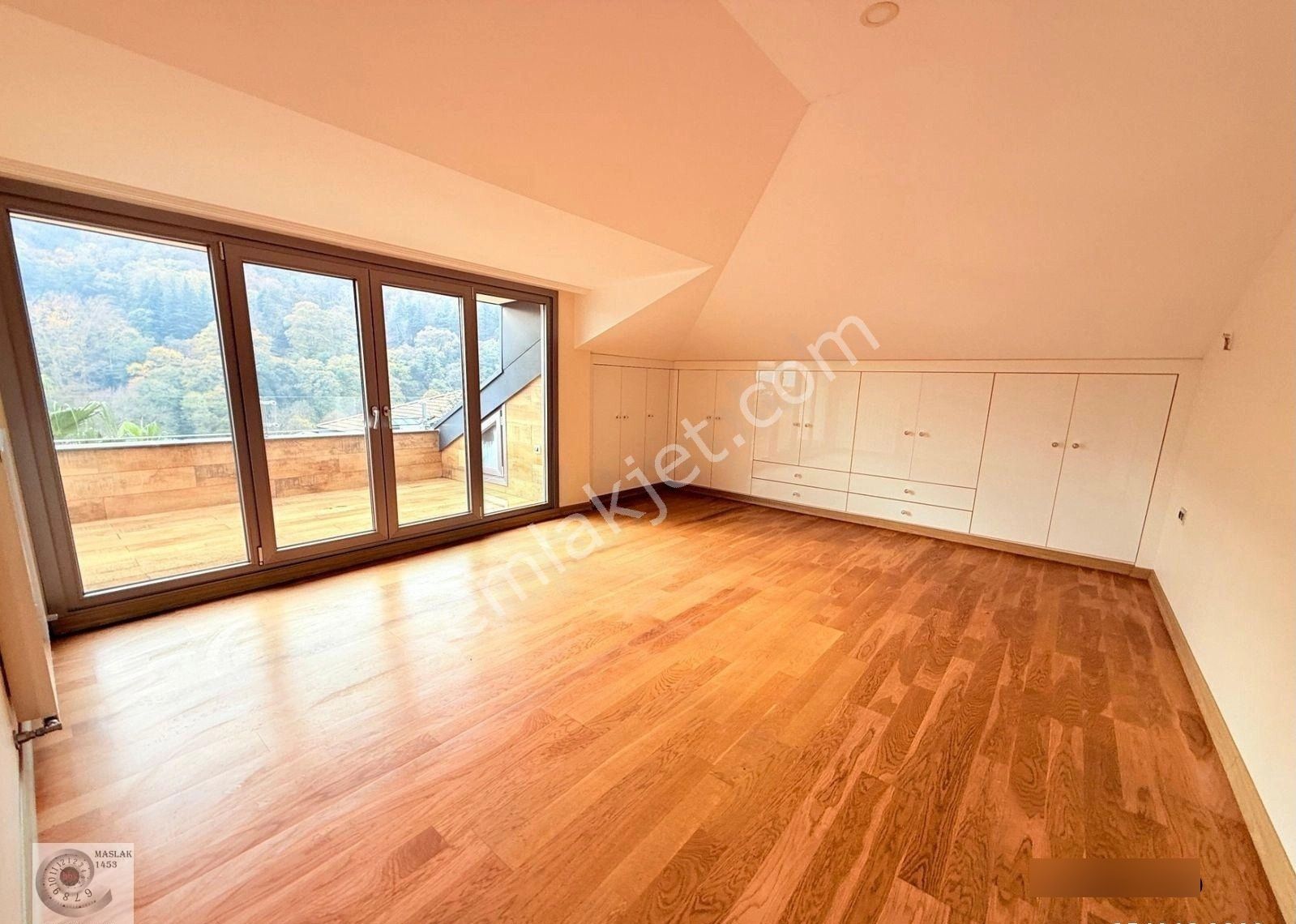 Erguvan Konaklarında 4+1 Satılık Çift Teraslı Havuzlu Villa - Görsel 9