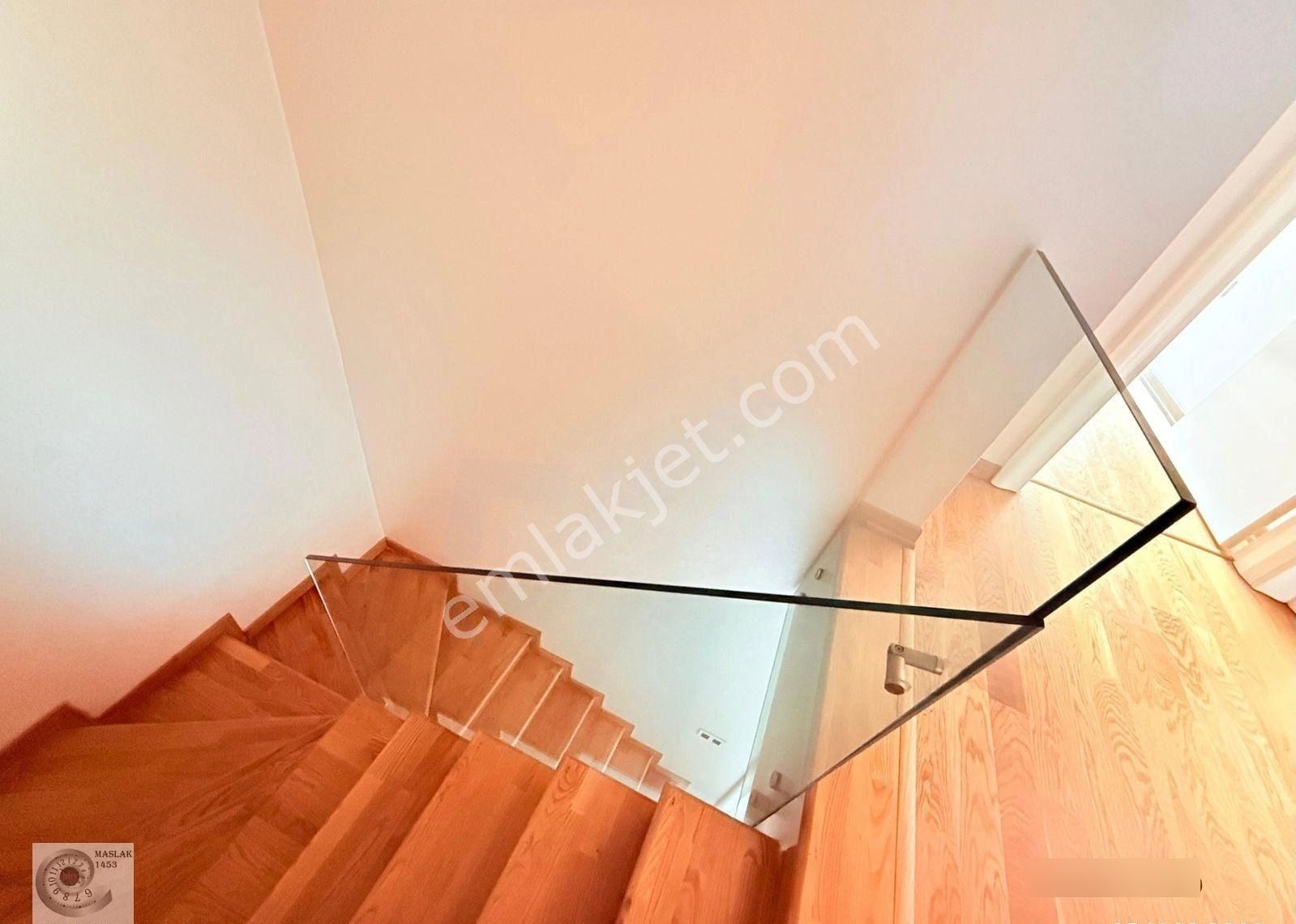 Erguvan Konaklarında 4+1 Satılık Çift Teraslı Havuzlu Villa - Görsel 33