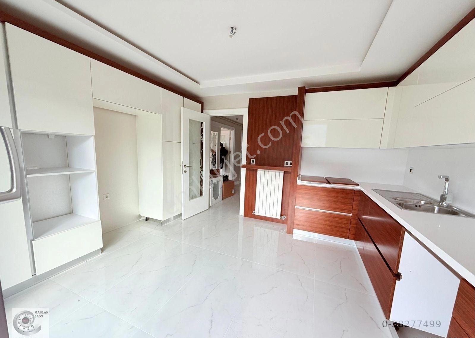 Erguvan Konaklarında 4+1 Satılık Çift Teraslı Havuzlu Villa - Görsel 22