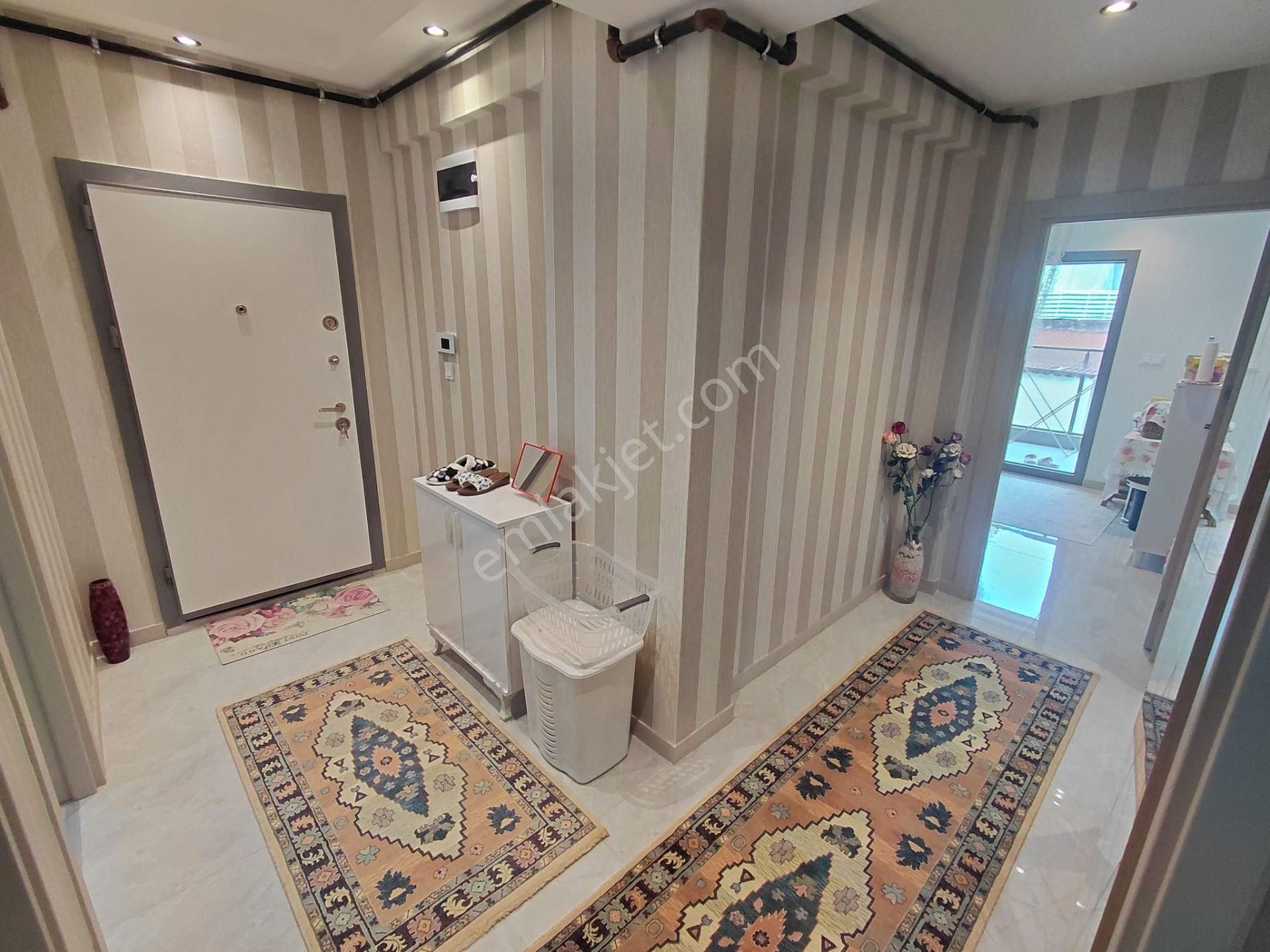 Çift Cepheli Geniş 2+1 Doğalgazlı Lüks Satılık Daire - Görsel 8