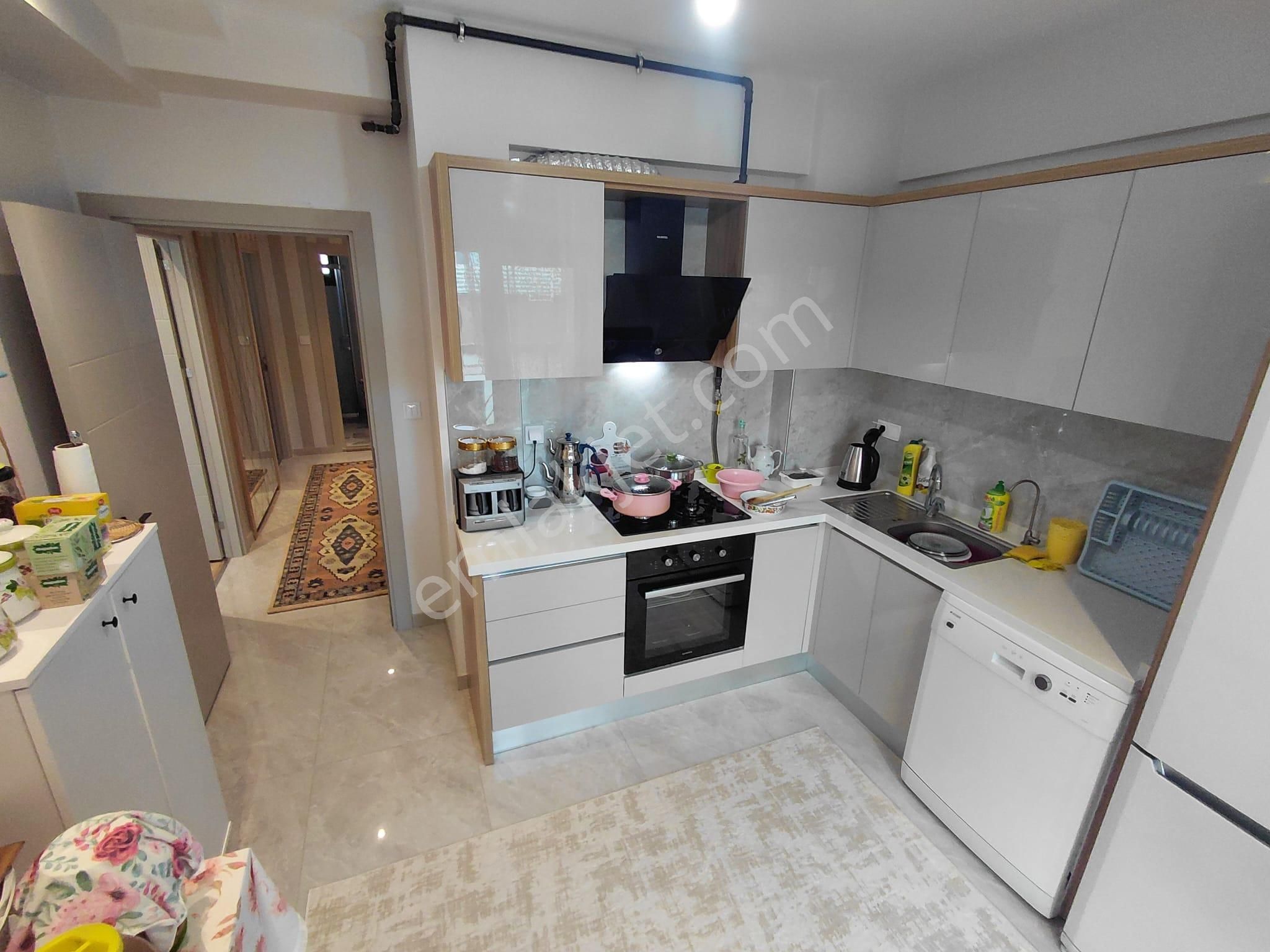 Çift Cepheli Geniş 2+1 Doğalgazlı Lüks Satılık Daire - Görsel 15