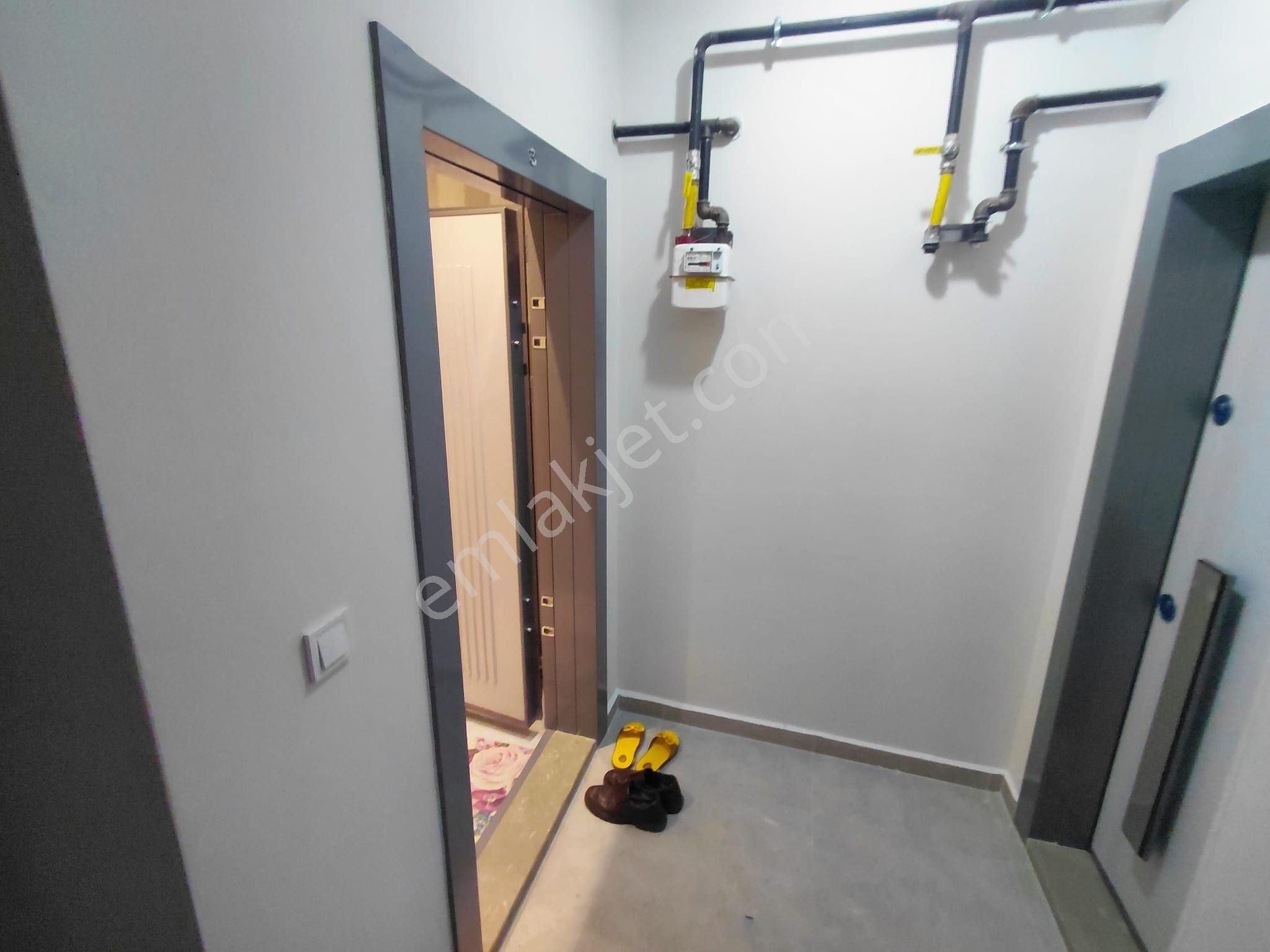 Çift Cepheli Geniş 2+1 Doğalgazlı Lüks Satılık Daire - Görsel 5