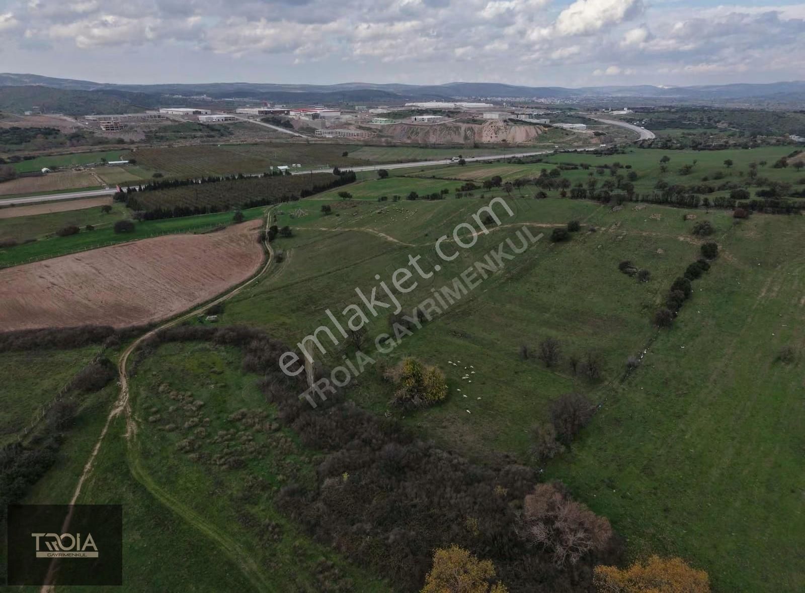 Ezine Gıda Osb Dibinde Yatırımlık Tarla 12,250m2 - Görsel 14