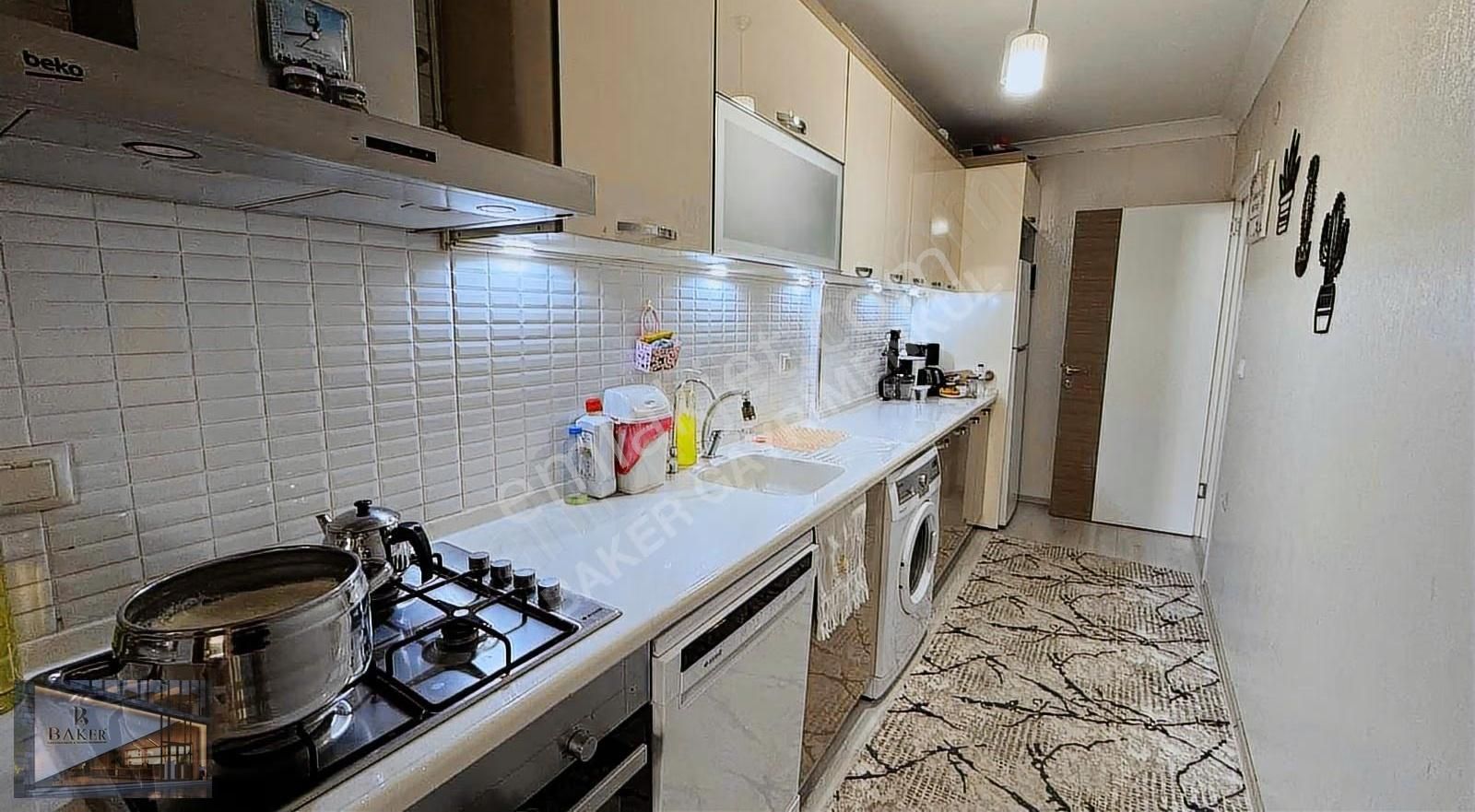 Baker'den Soğukkuyu'da 8 Yaşında Yerden Isıtmalı Satılık Daire - Görsel 13