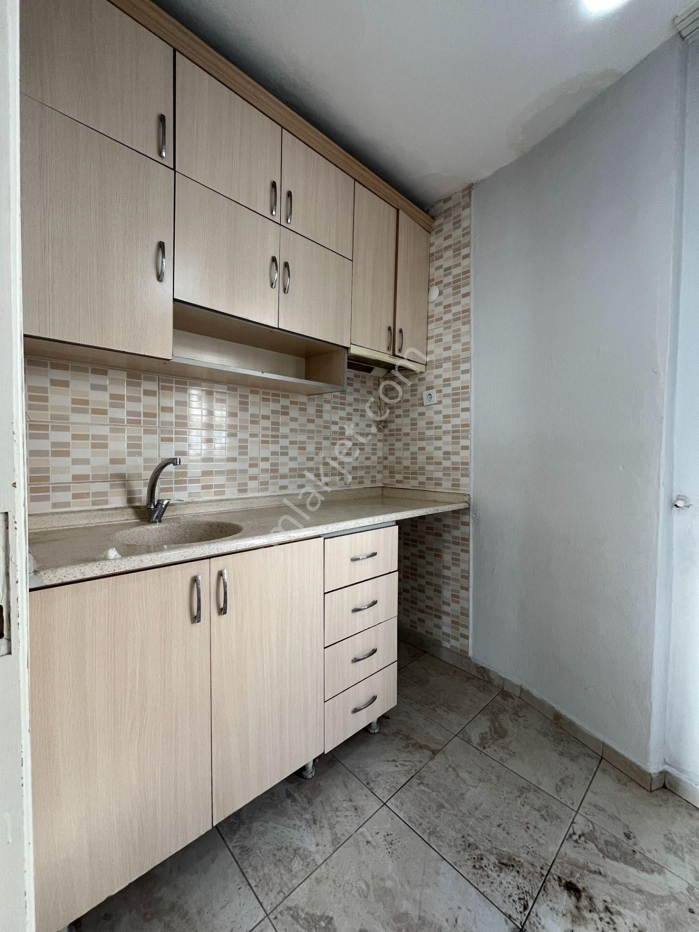 Gümüşpala'da Naldöken İzban Yakını Deniz Manzaralı 2+1 Kiralık Daire - Görsel 6
