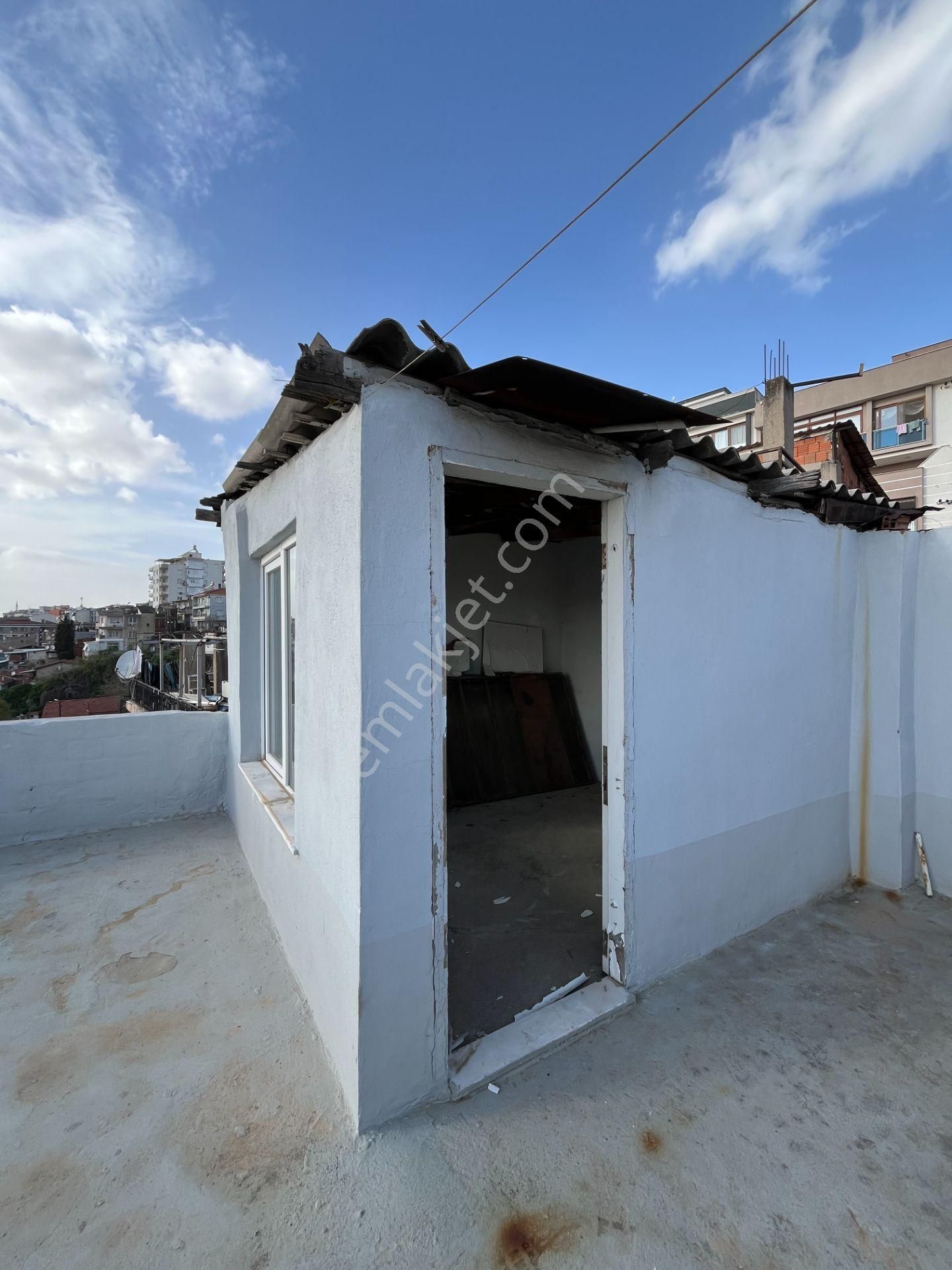 Gümüşpala'da Naldöken İzban Yakını Deniz Manzaralı 2+1 Kiralık Daire - Görsel 23