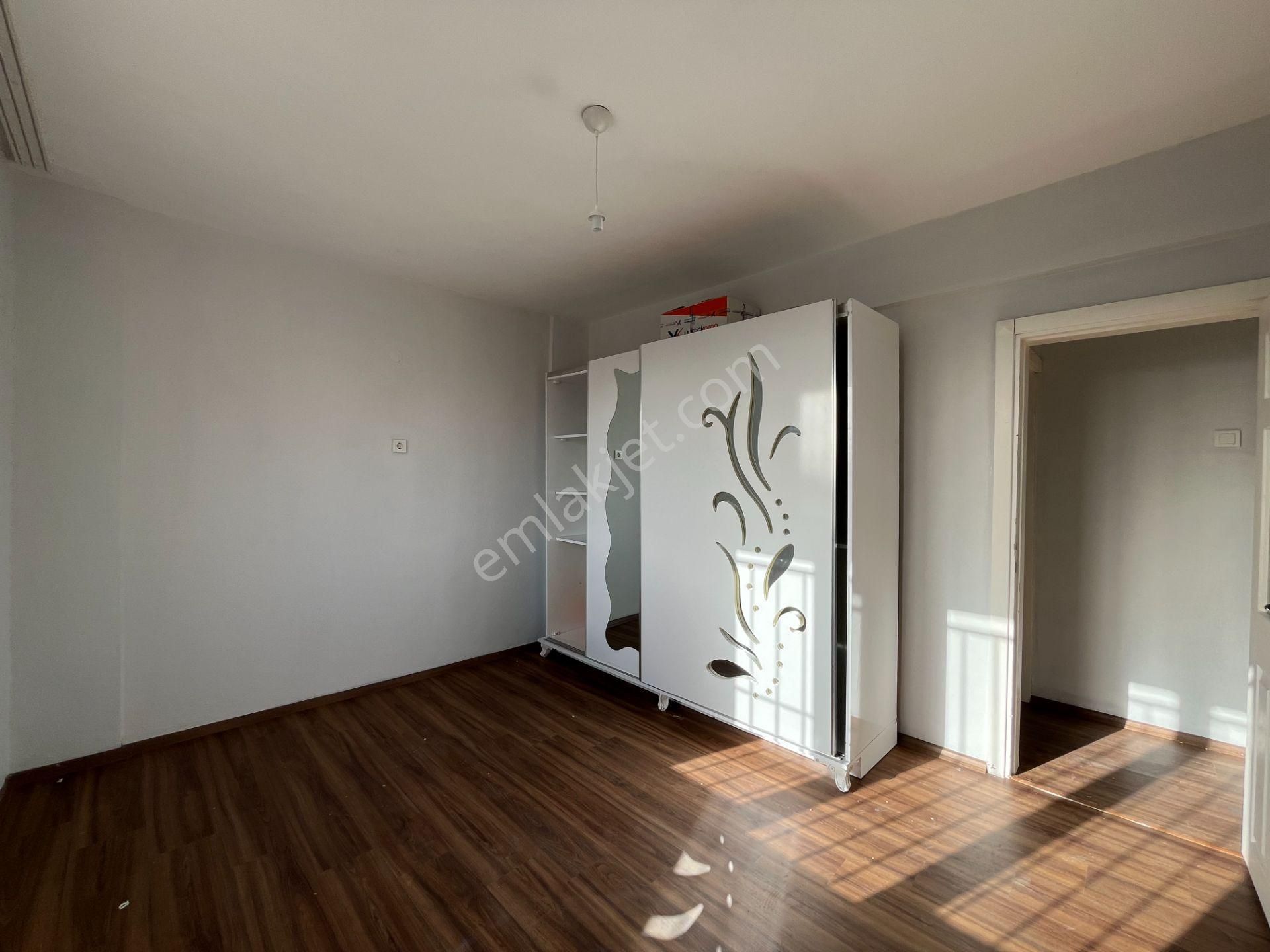 Gümüşpala'da Naldöken İzban Yakını Deniz Manzaralı 2+1 Kiralık Daire - Görsel 11