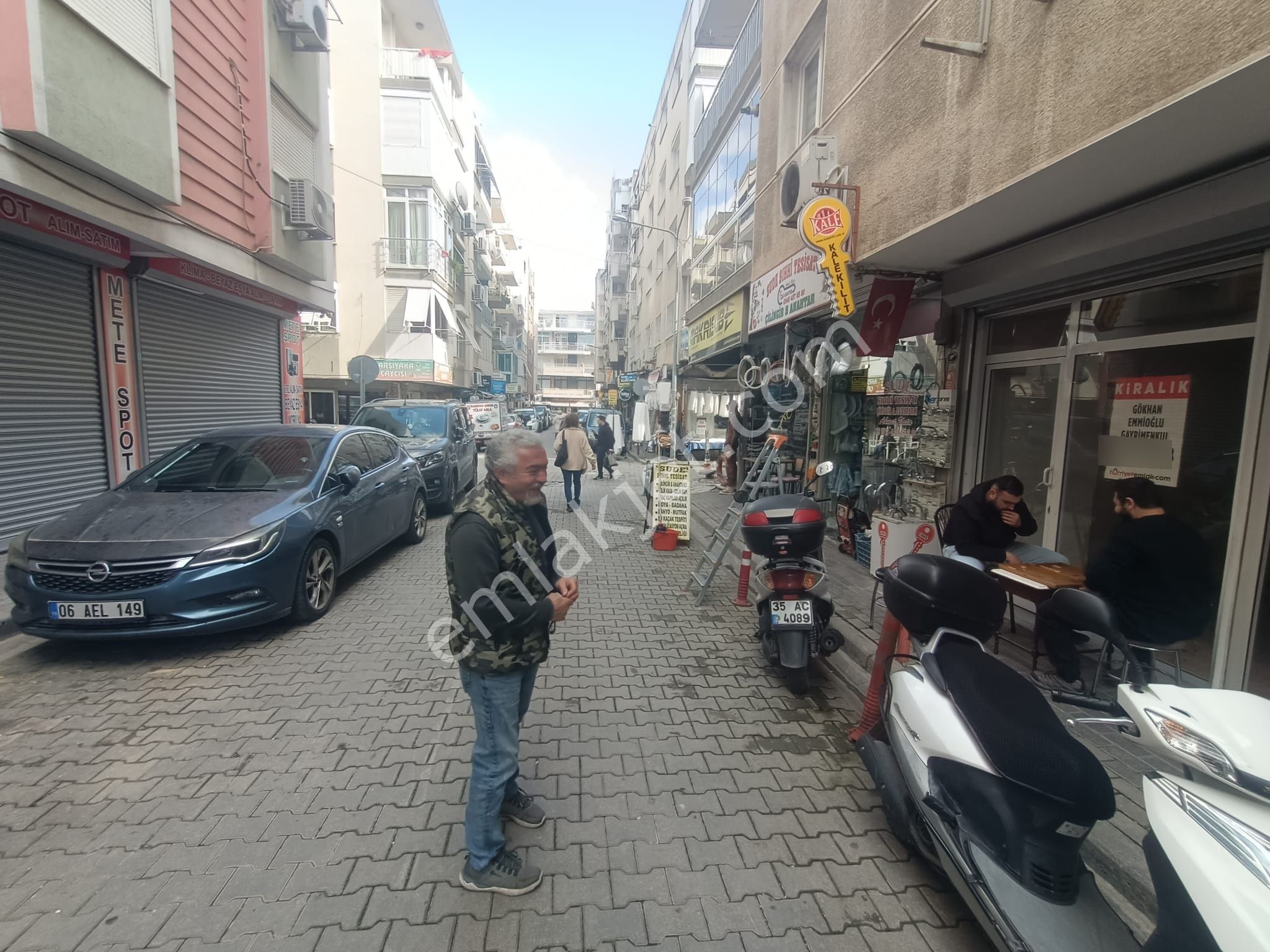 Karşıyaka Çarşı Yakını 20 M Wc Li Geniş Cepheli İşyeri - Görsel 4