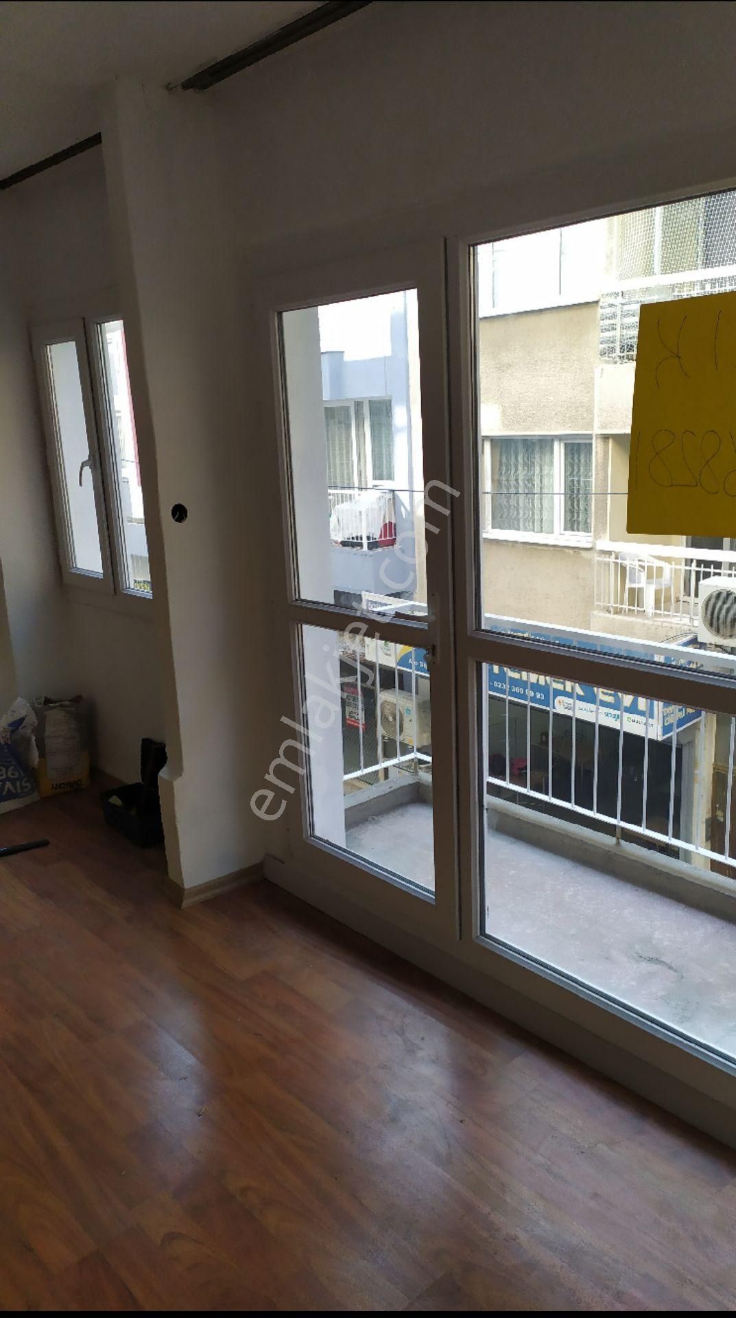 Karşıyaka Çarşıda Sahibinden Kiralık Daire - Görsel 3