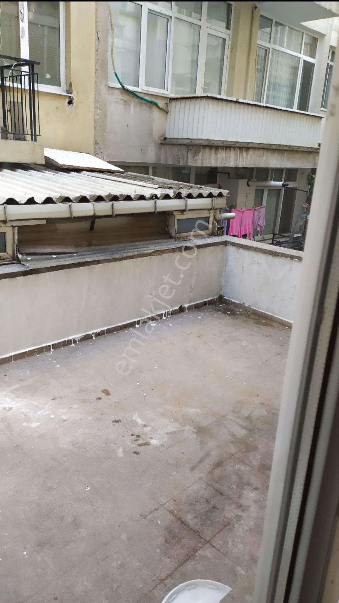 Karşıyaka Çarşıda Sahibinden Kiralık Daire - Görsel 13