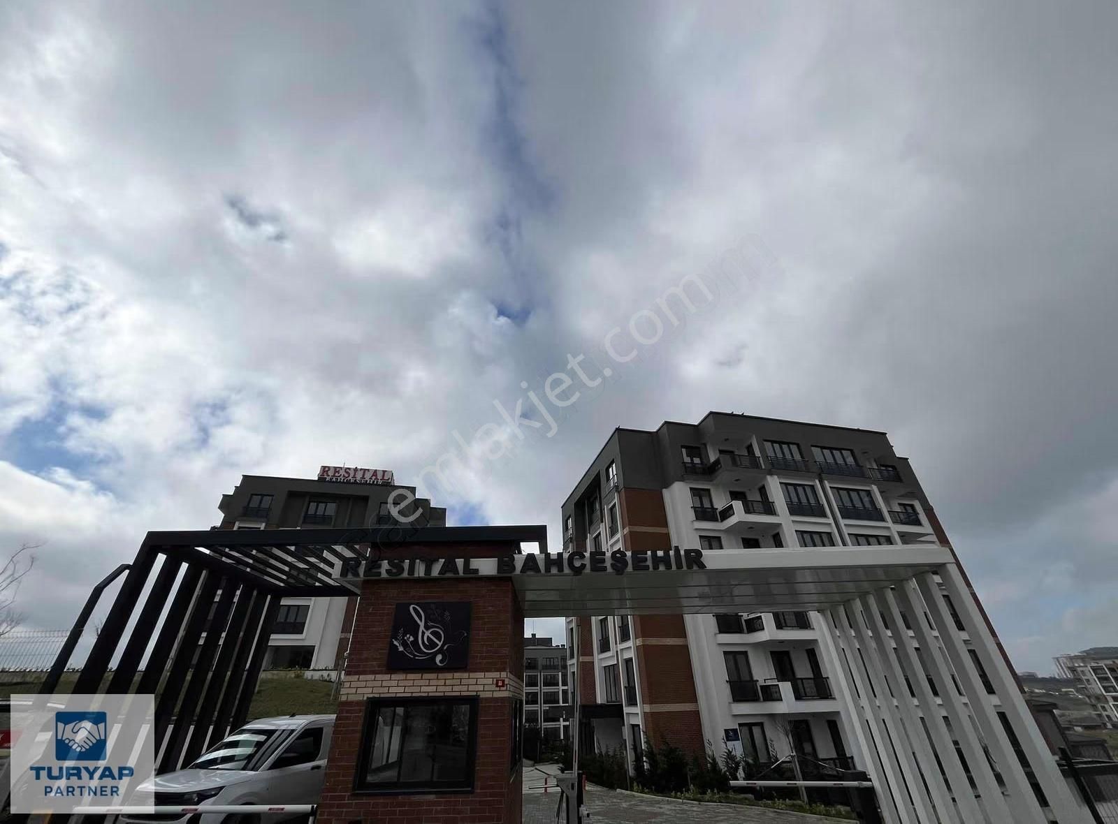 Resital Behçeşehir'de Oturuma Hazır Satılık 3+1 Daire - Görsel 22