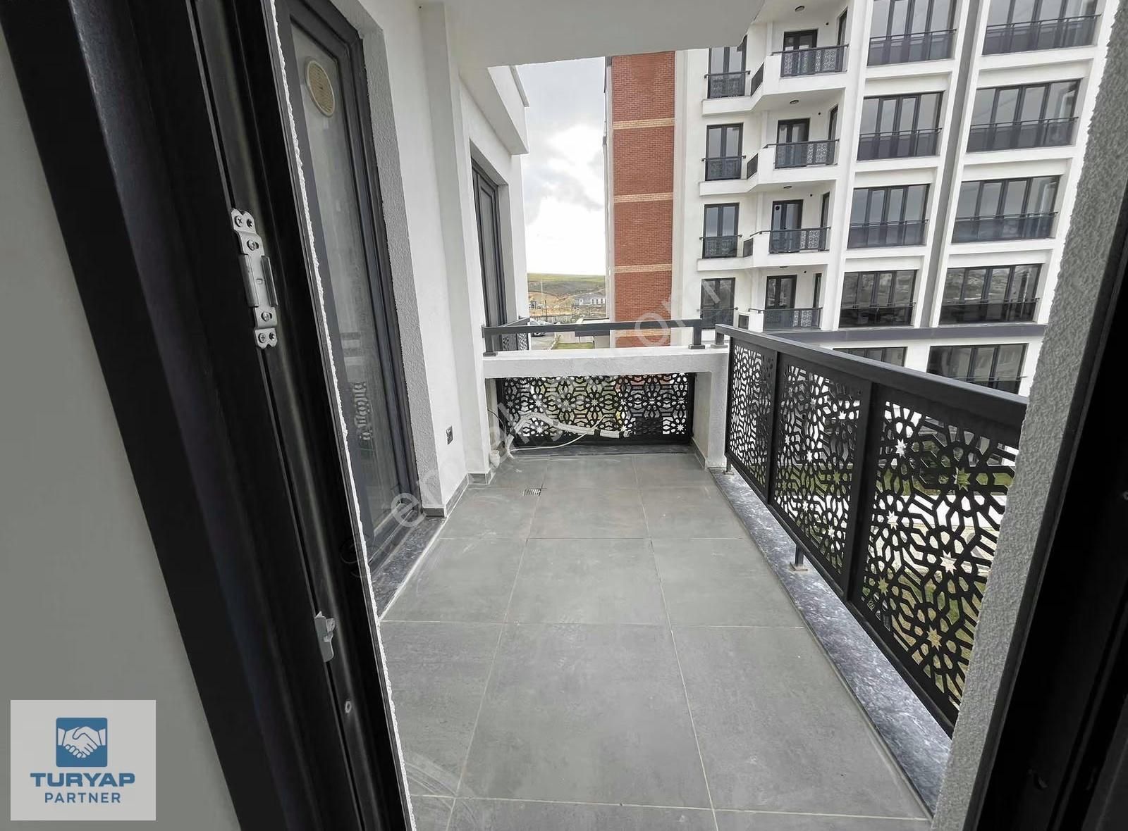 Resital Behçeşehir'de Oturuma Hazır Satılık 3+1 Daire - Görsel 21