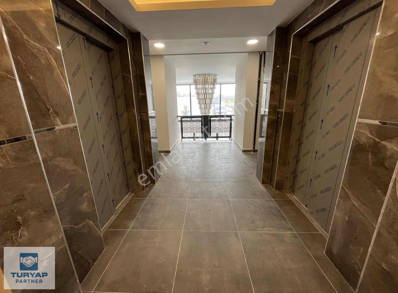 Resital Bahçeşehirde Satılık 2+1 Bahçe Katı Daire - Görsel 10