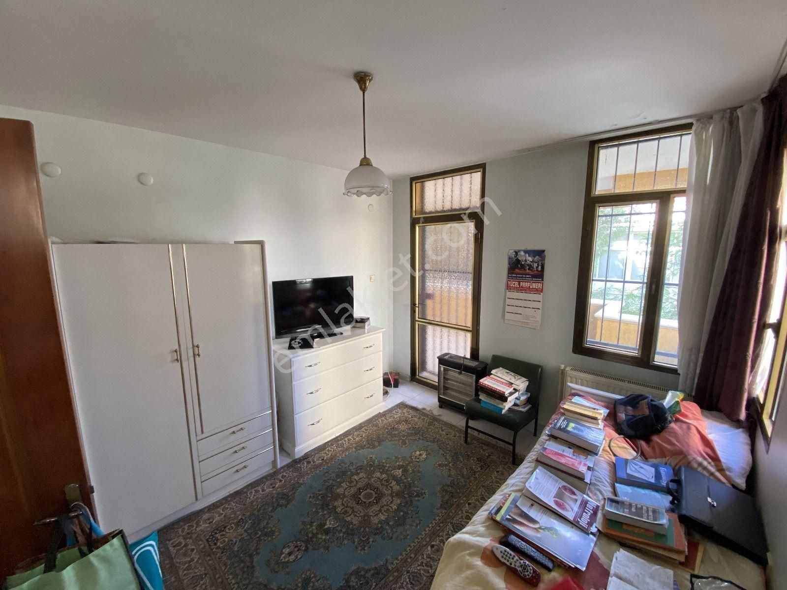 Ticari Kullanıma Uygun 4 Katlı Bahçeli Müstalik Bina - Görsel 23