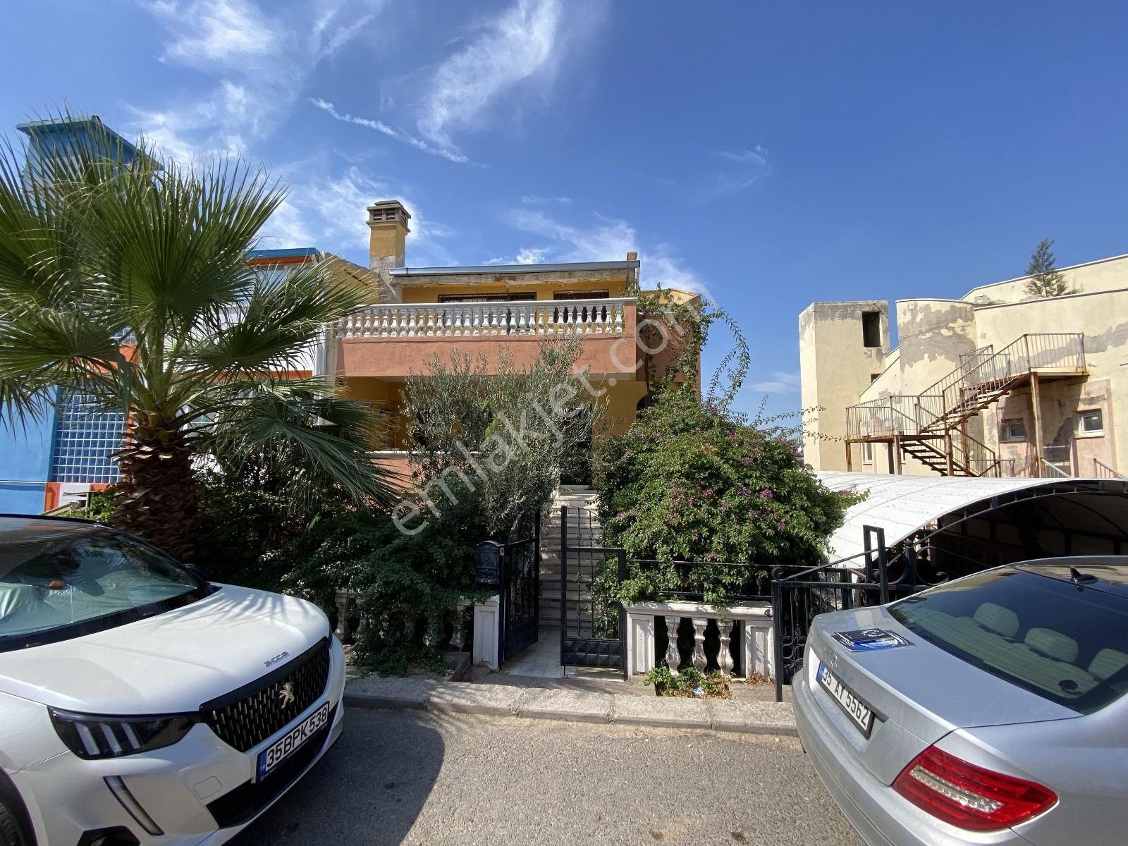 Ticari Kullanıma Uygun 4 Katlı Bahçeli Müstalik Bina - Görsel 7