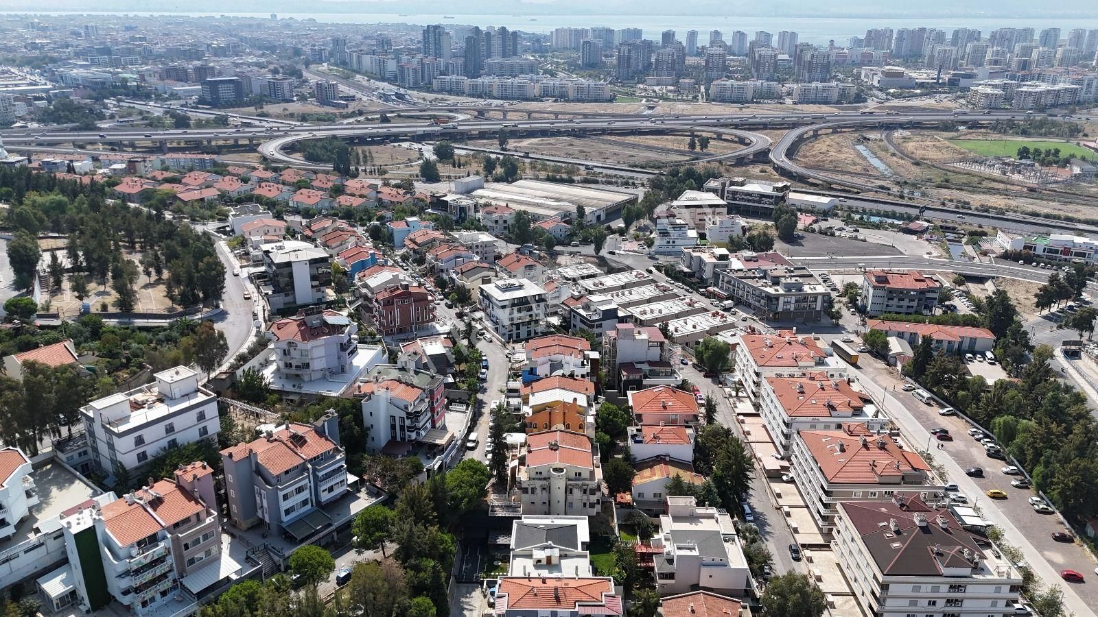 Ticari Kullanıma Uygun 4 Katlı Bahçeli Müstalik Bina - Görsel 18